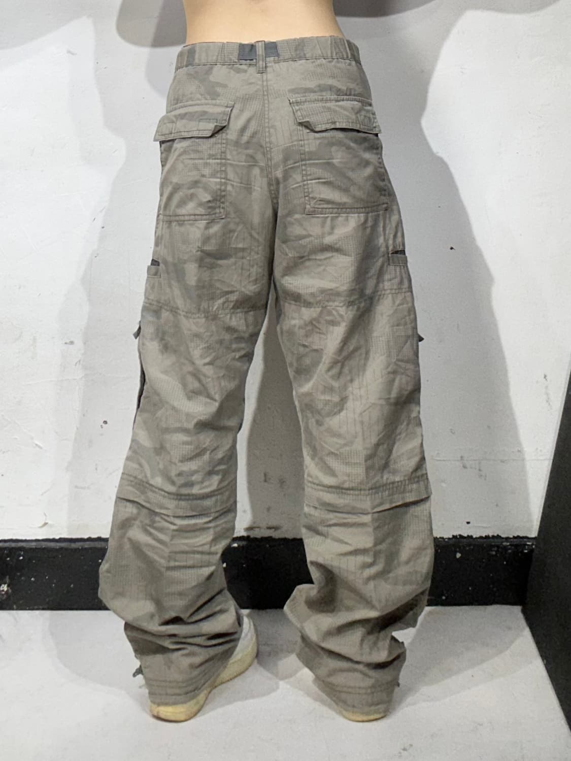일본 빈티지 베이지 유틸리티 무릎 절개 카모 와이드 카고 팬츠   상품이미지3