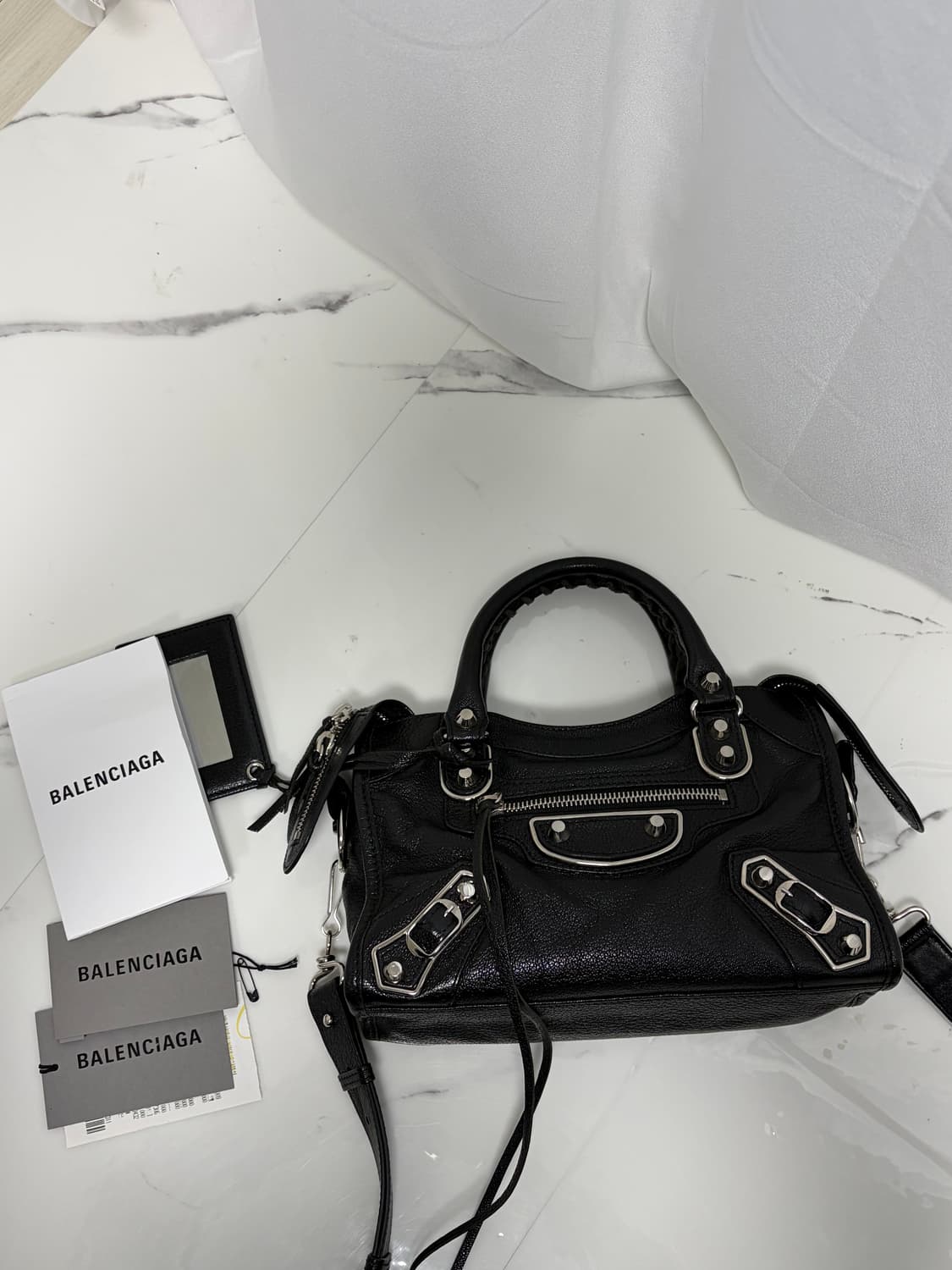 (정품) 발렌시아가 모터백 미니 블랙 상품이미지9