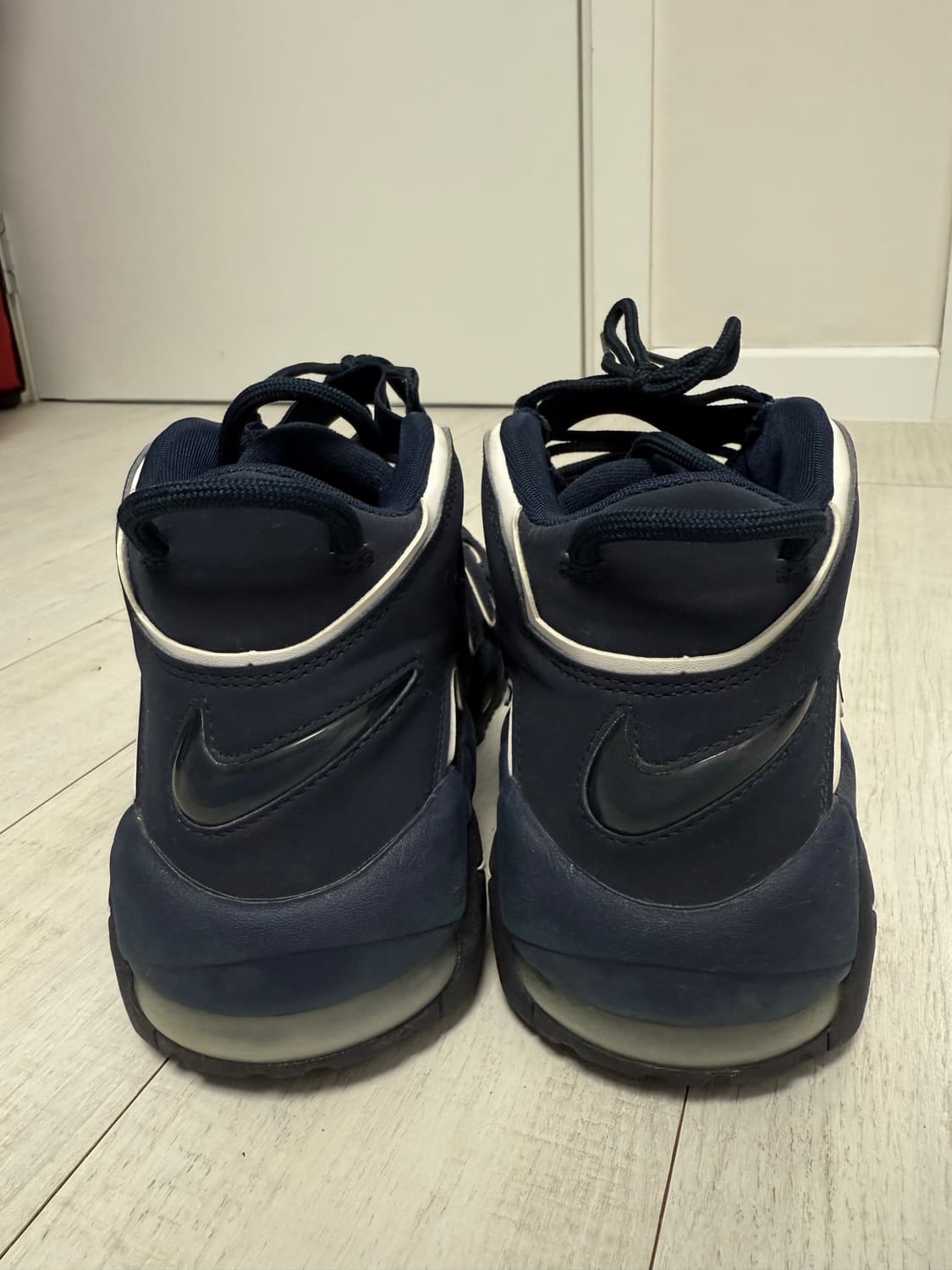 나이키 업템포 옵시디언 270 상품이미지5