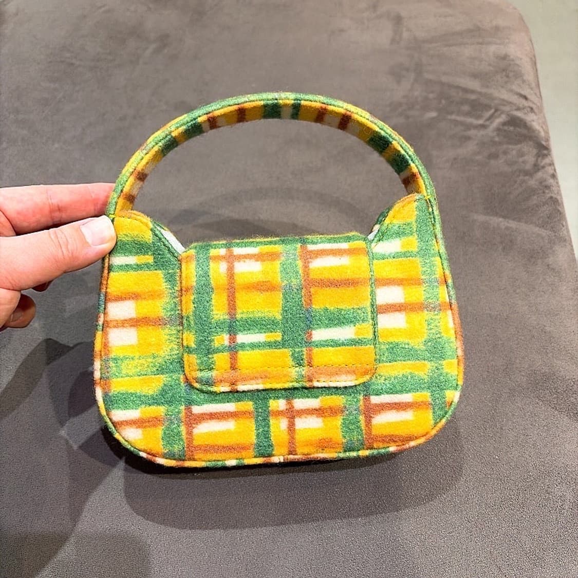 (정품/새상품) 시몬 밀러 여성 그린 옐로 체크 울 핸드백 상품이미지3