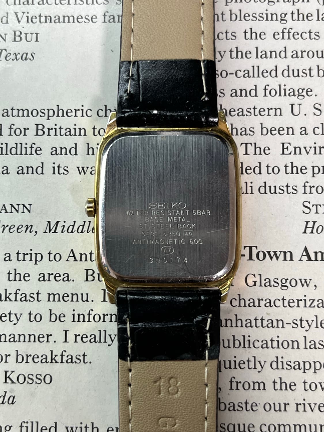 Seiko Quartz Spirit Tank Watch 상품이미지4