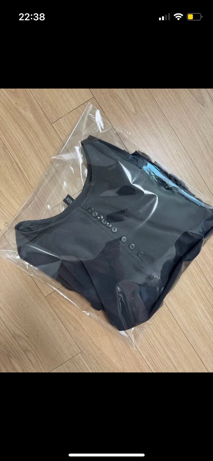 잡화룸 프릴버튼탑 상품이미지3