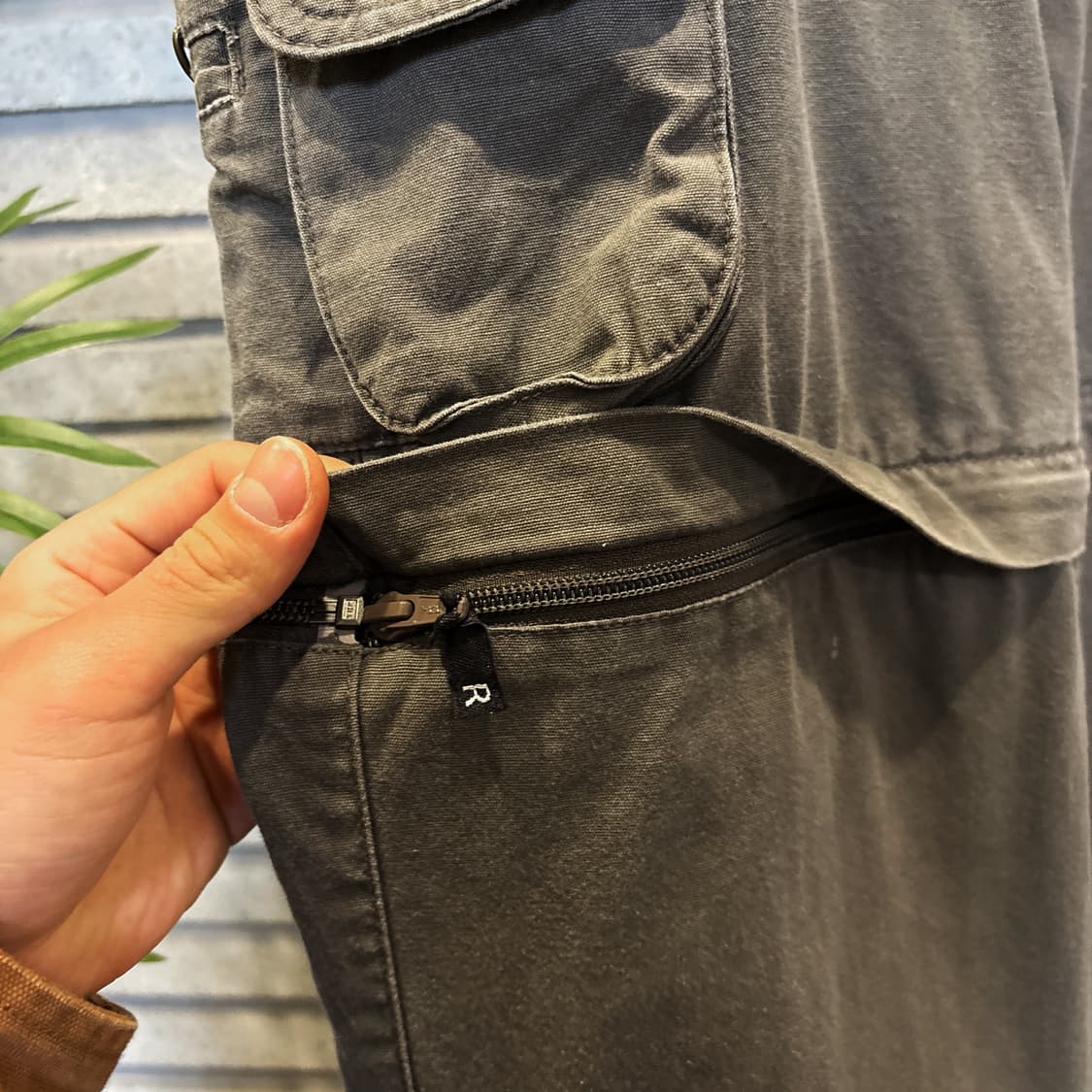 WINDRIVER 아웃도어 컨버터블 카고팬츠 투웨이 유틸포켓 디테일 카키 상품이미지7