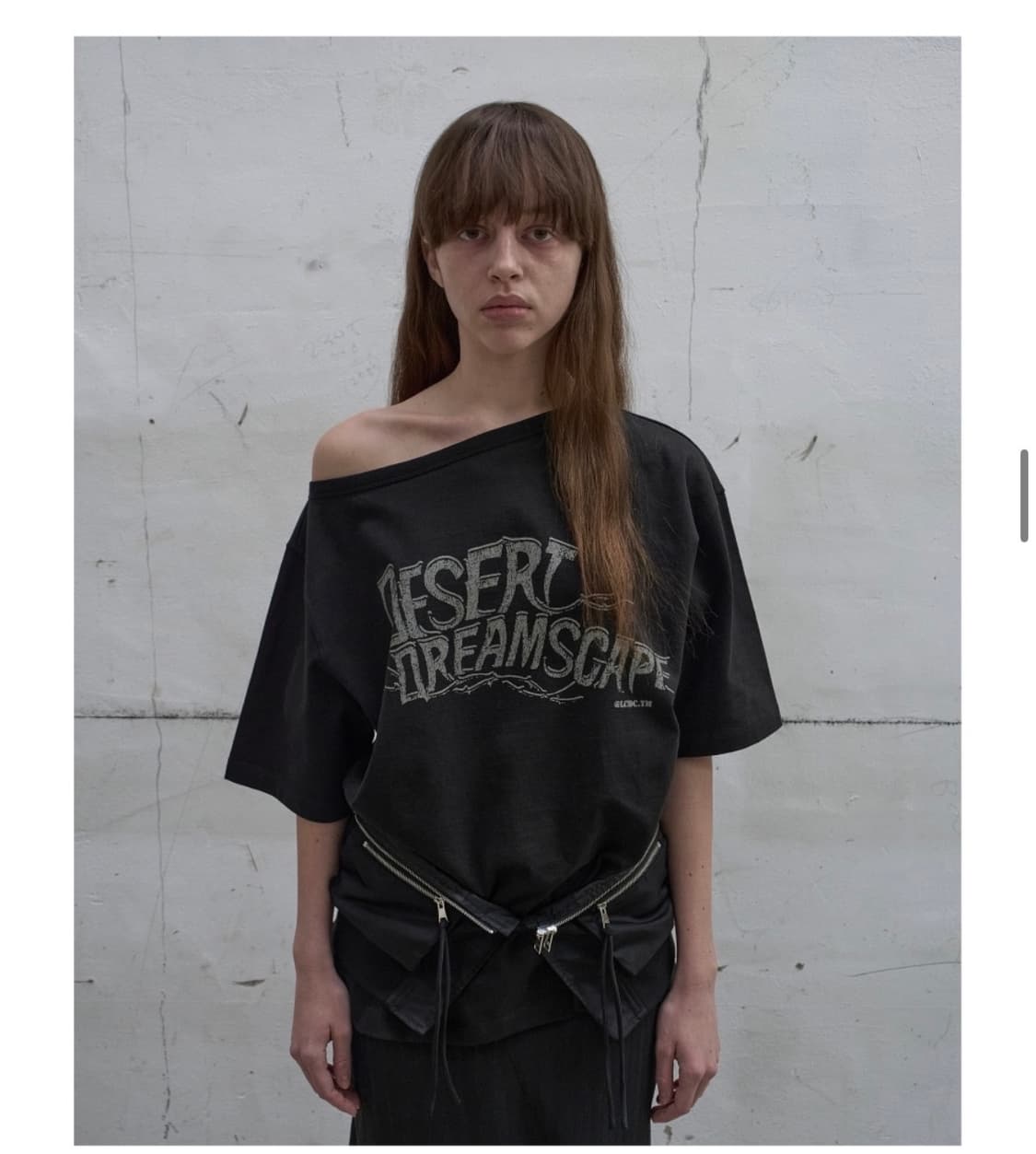 LCDC ASYMMETRIC PRINTED T-SHIRT 상품이미지2