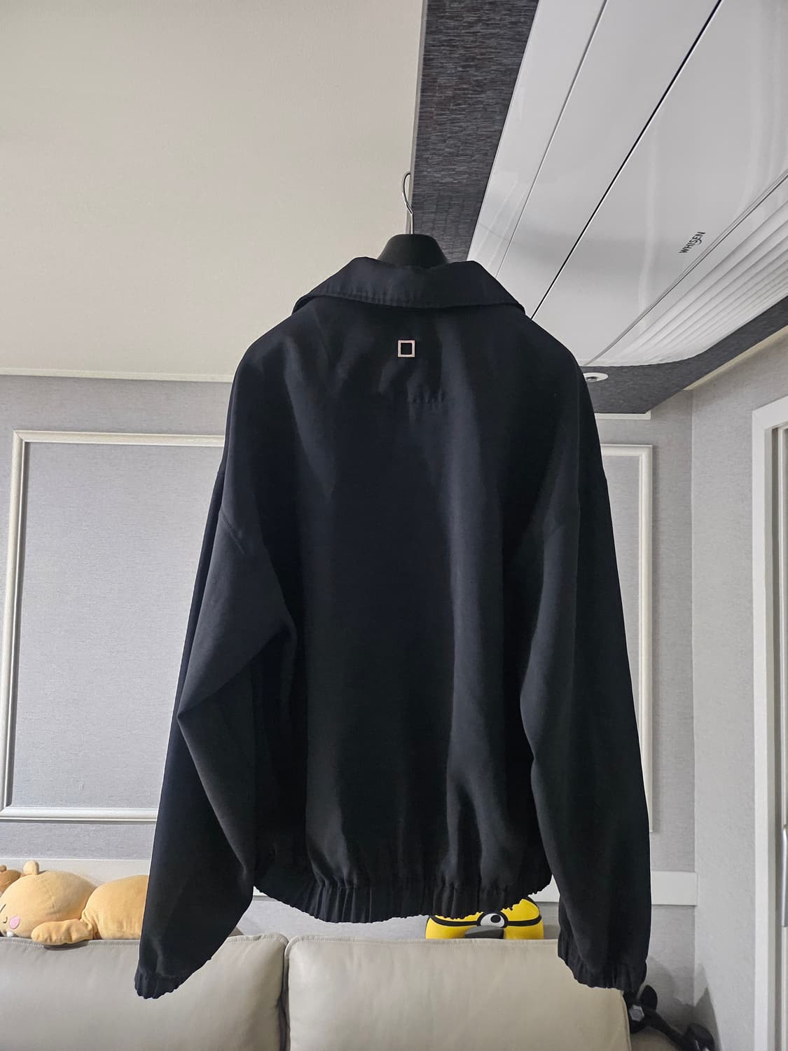 [거의 새것] 우영미 블랙 자수 밴딩 폴로 맨투맨 티셔츠 48 상품이미지3