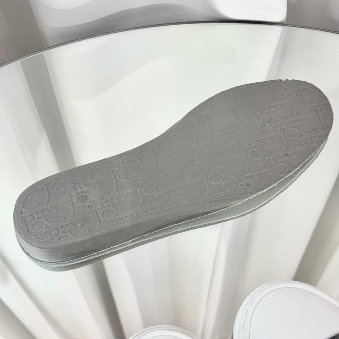 [정품] 25FW) 디올 b23 로우탑 스니커즈(Size 42) 상품이미지9