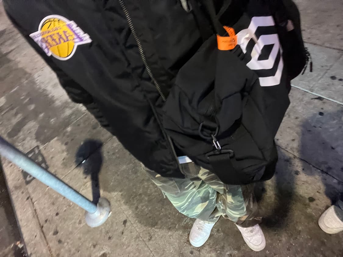 LA Lakers 항공점퍼 블랙 상품이미지6