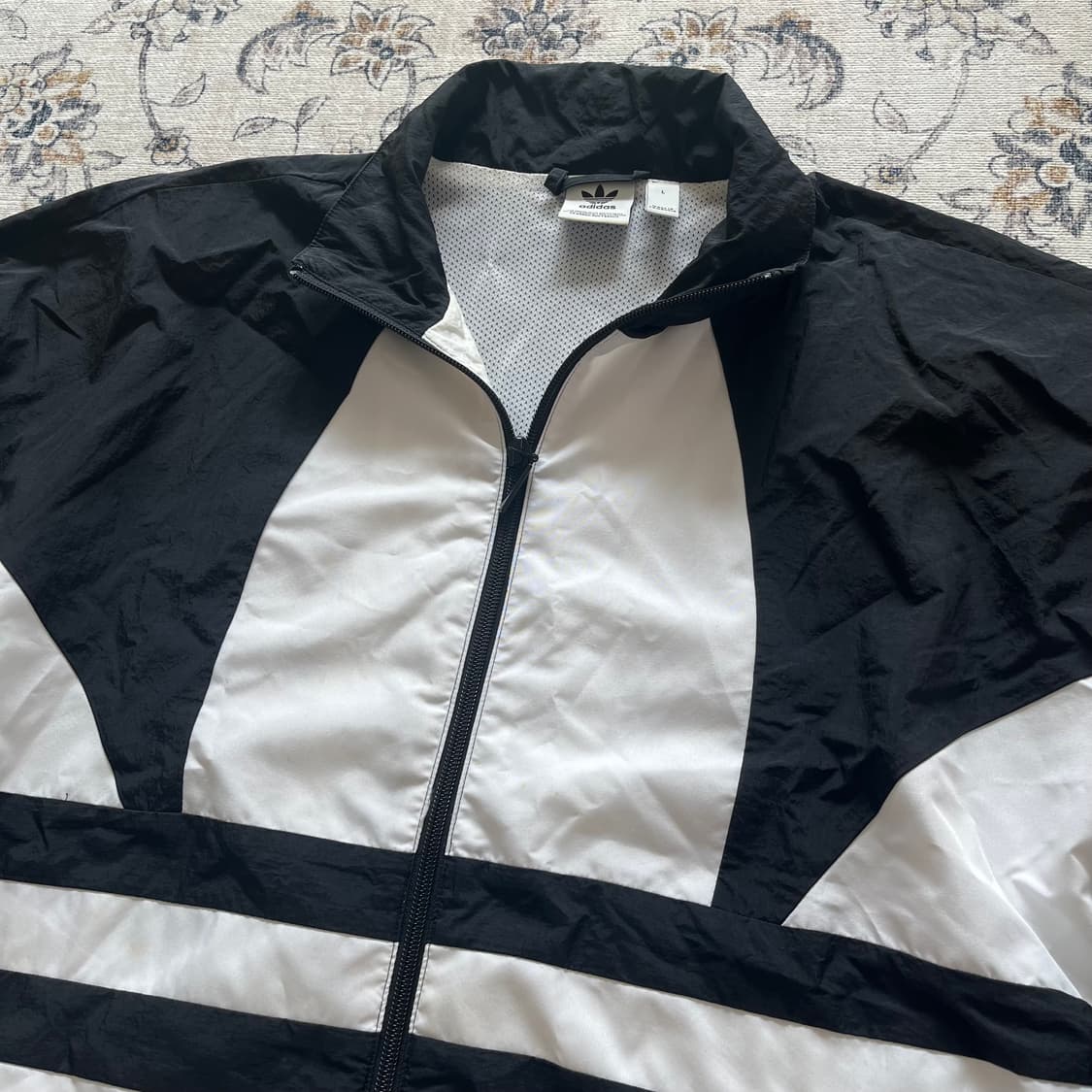 아디다스 신형 트레포일 바람막이 상품이미지4