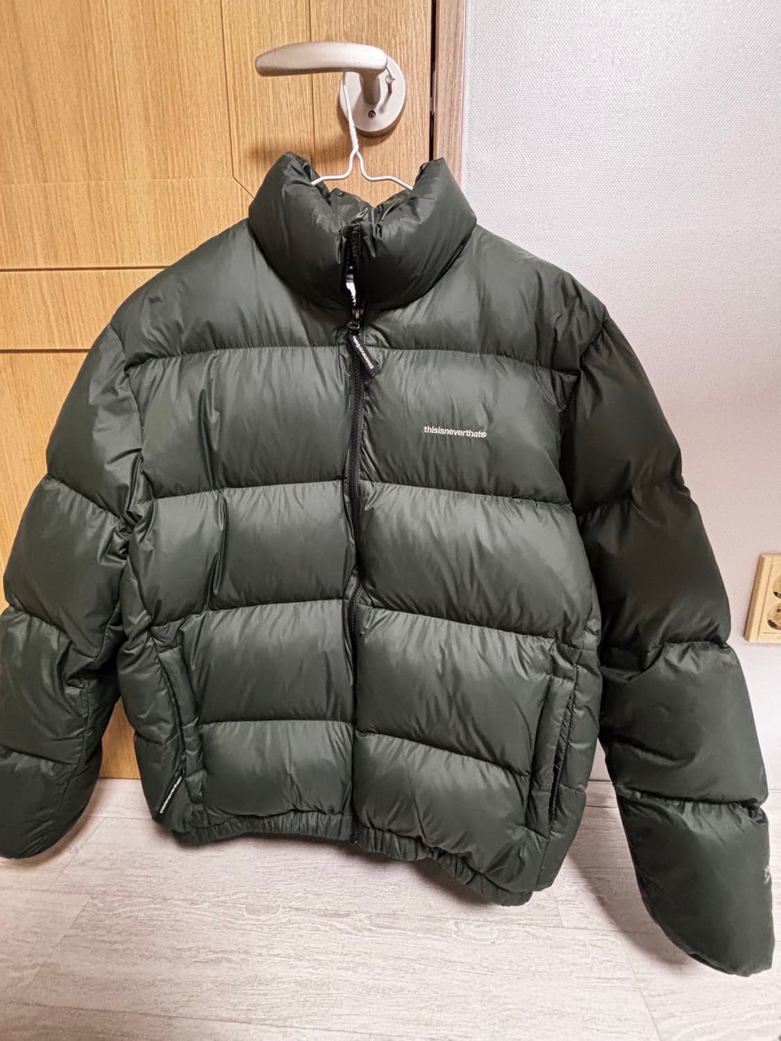 디스이즈네버댓 올리브 L 패딩 상품이미지1