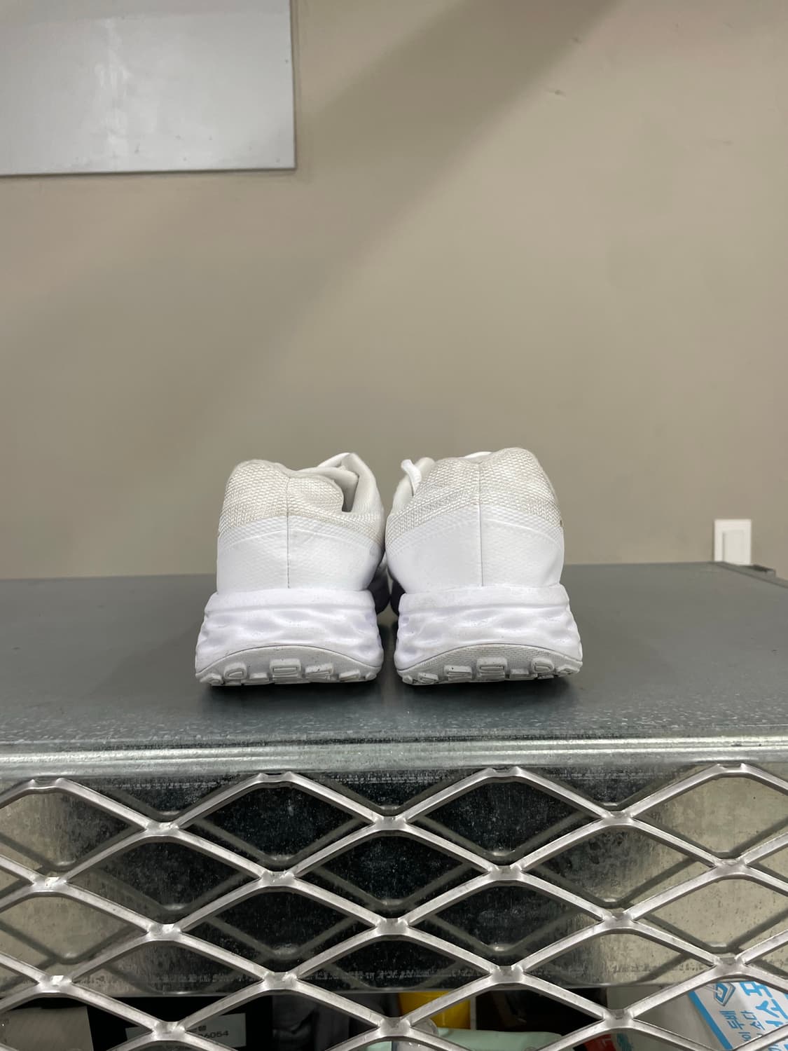 나이키 레볼루션 6 넥스트 네이처 235 상품이미지3