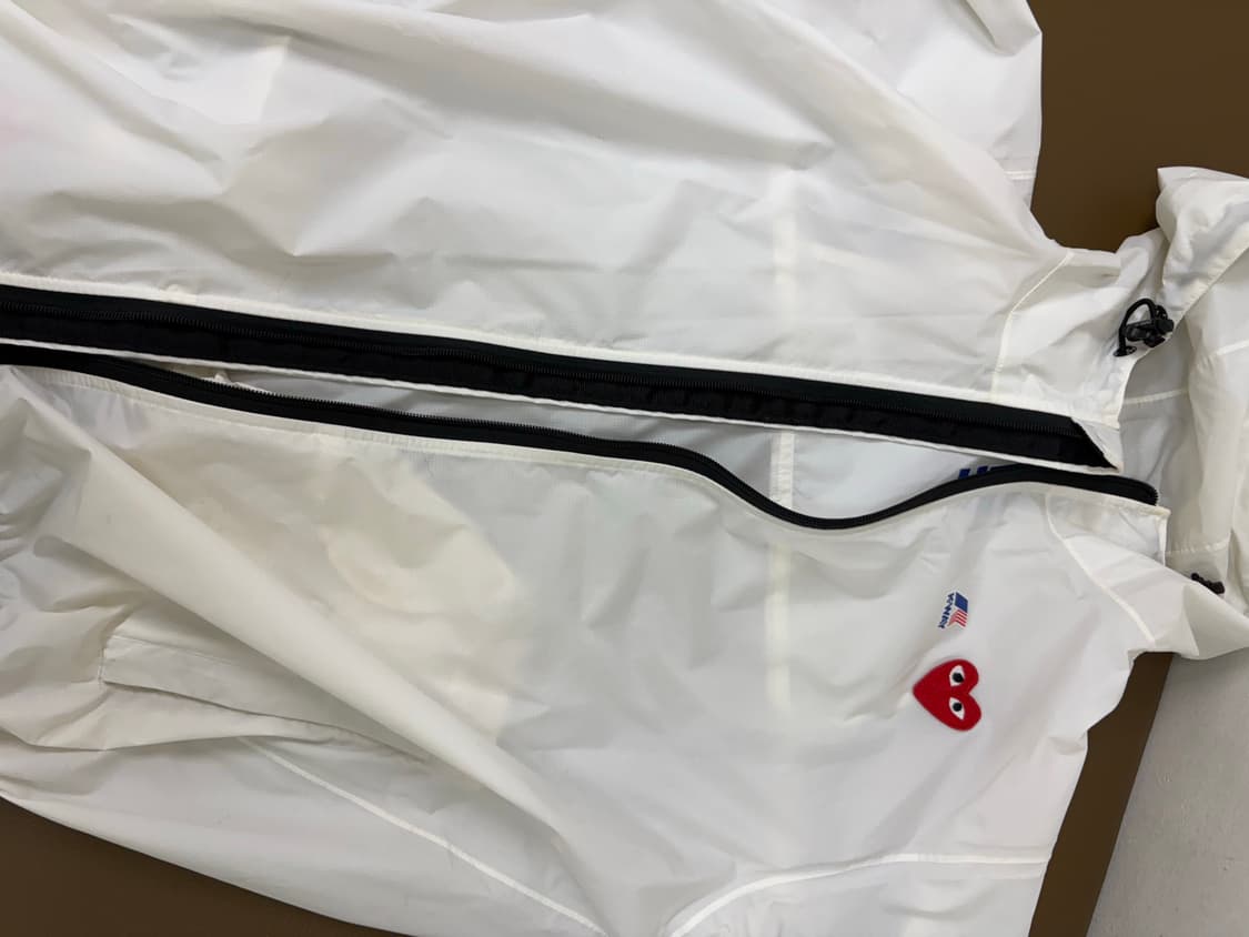 꼼데가르송 바람막이 상품이미지1