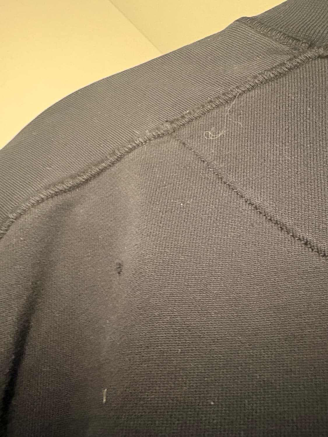 스톤아일랜드 맨투맨 블랙L 새상품급 급처합니다 상품이미지2