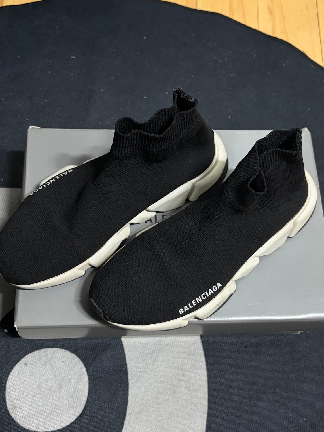 발렌시아가 스피드러너 상품이미지1