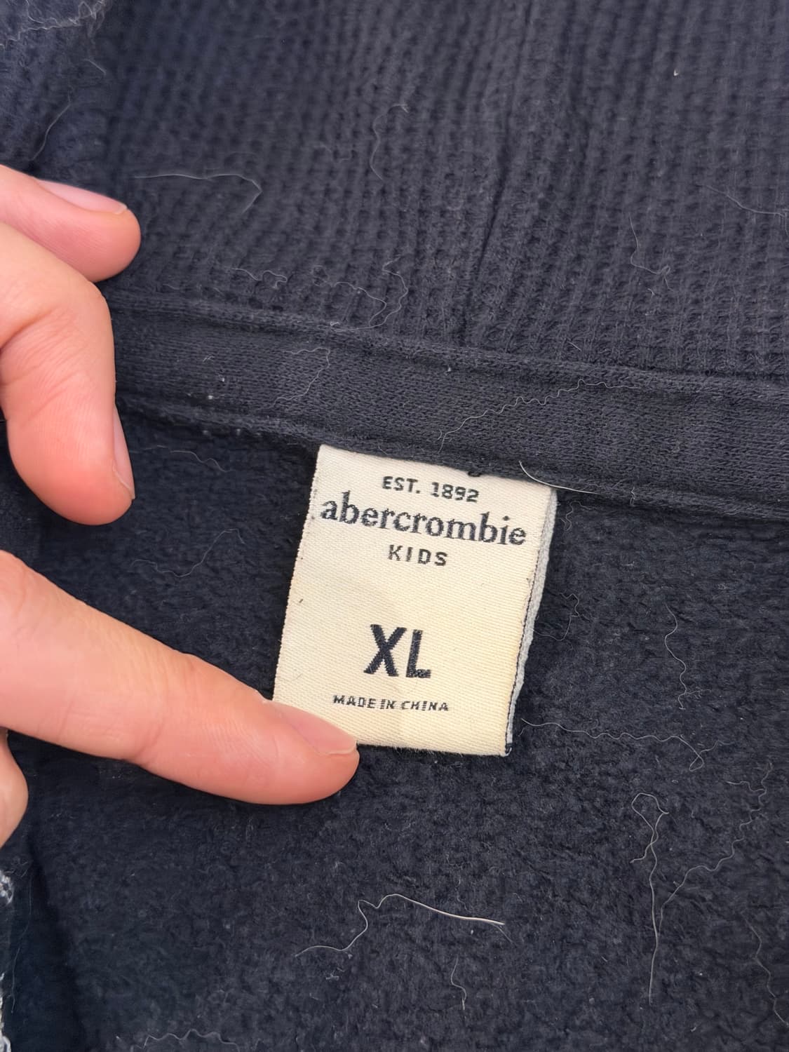 아베크롬비 딱붙핏 울프죠 퍼 후드집업 블랙 상품이미지4