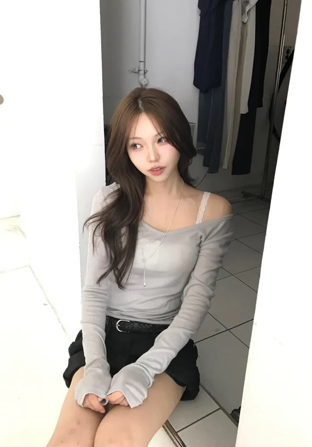 (새상품) 라이트그레이 슬림핏 브이넥 슬리브 상품이미지3
