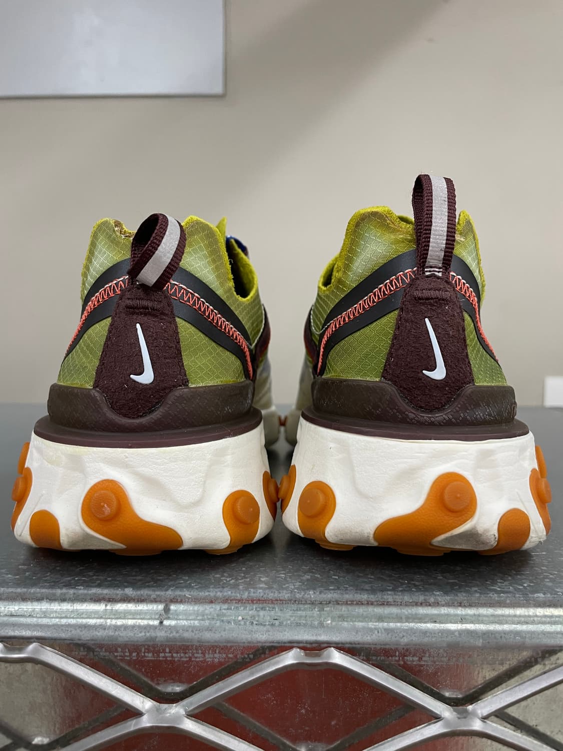 나이키 리액트 엘리먼트 87 모스 265 상품이미지3