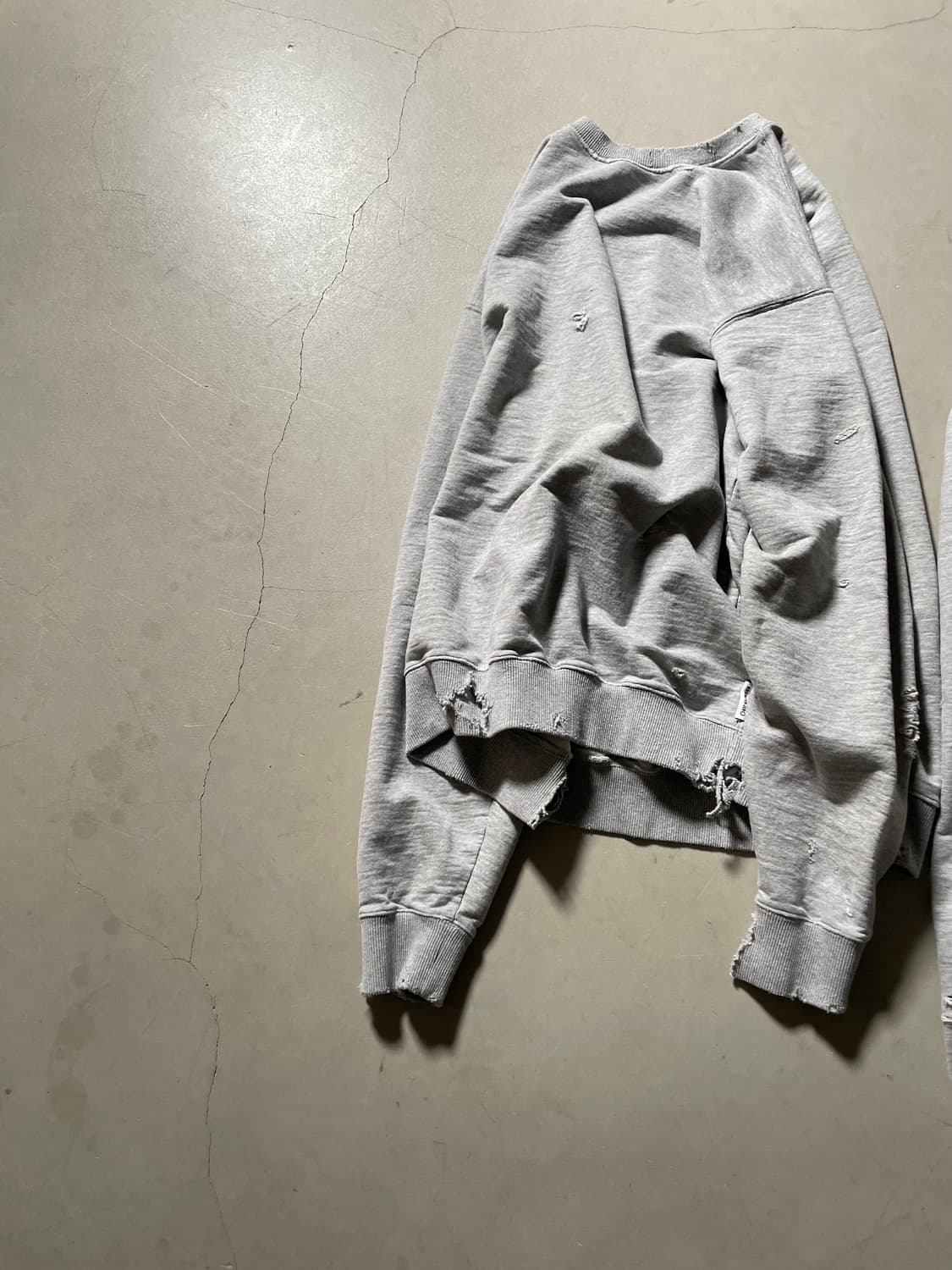 KZ Atelier Distressed Sweat Setup 상품이미지2