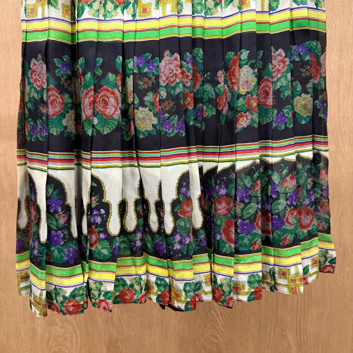 베르사체 쿠튀르 플리츠 미니 스커트 플로럴 바로크 믹스 패턴 상품이미지5