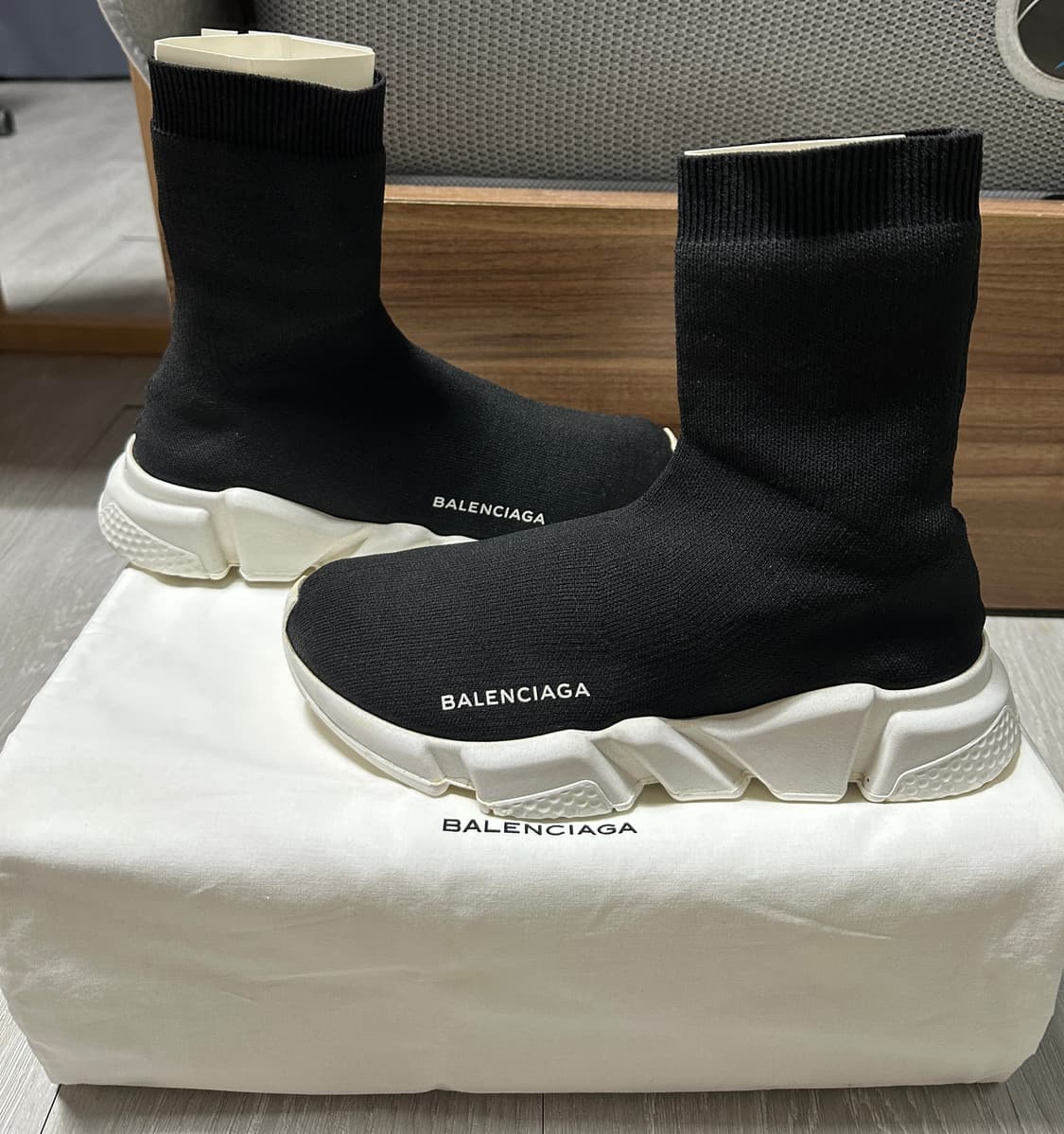 초레어) 발렌시아가 17년도 시즌 스피드러너 롱버전 상품이미지4