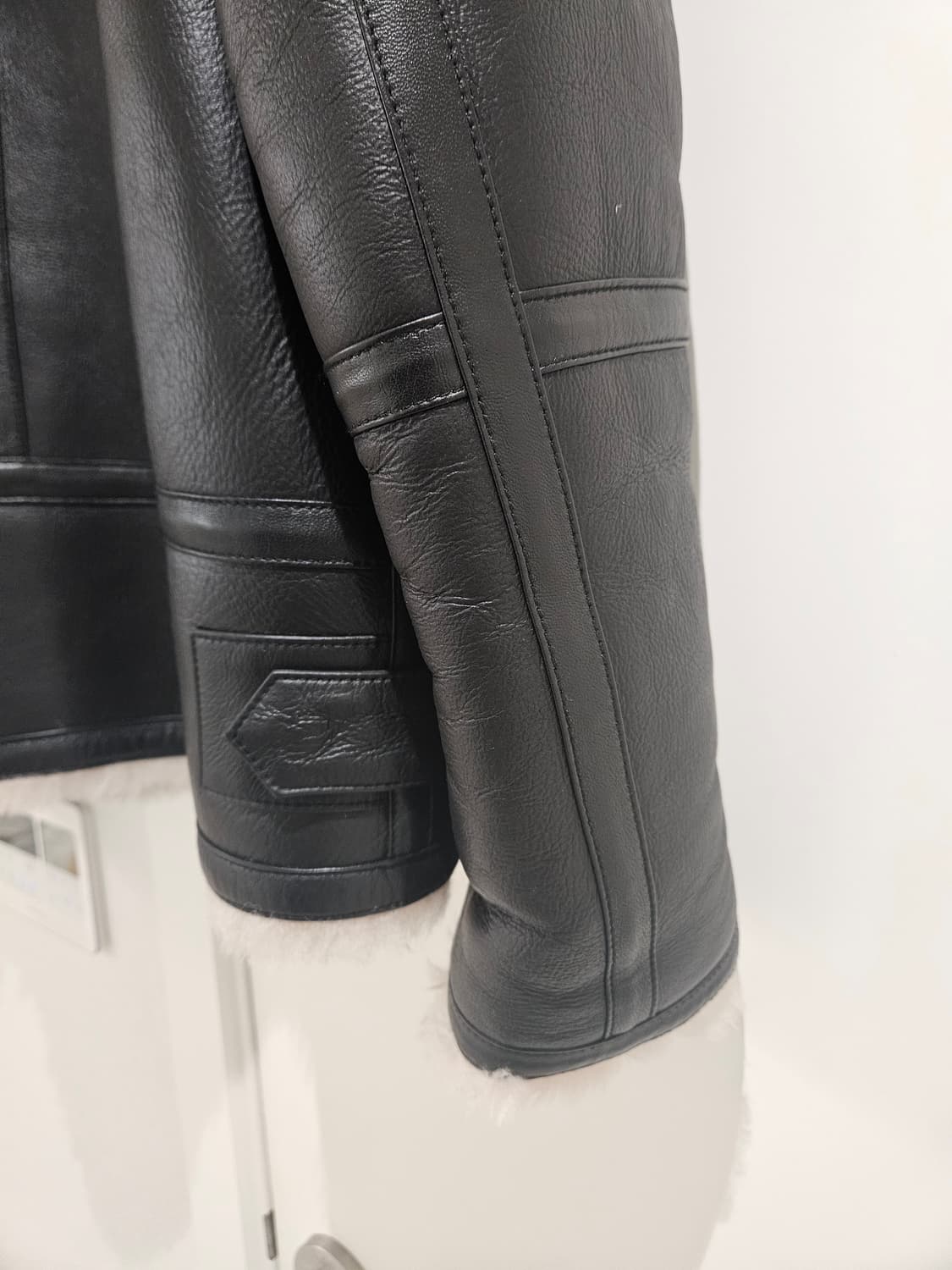 모마디자인 필드자켓 무스탕 블랙실버 상품이미지6