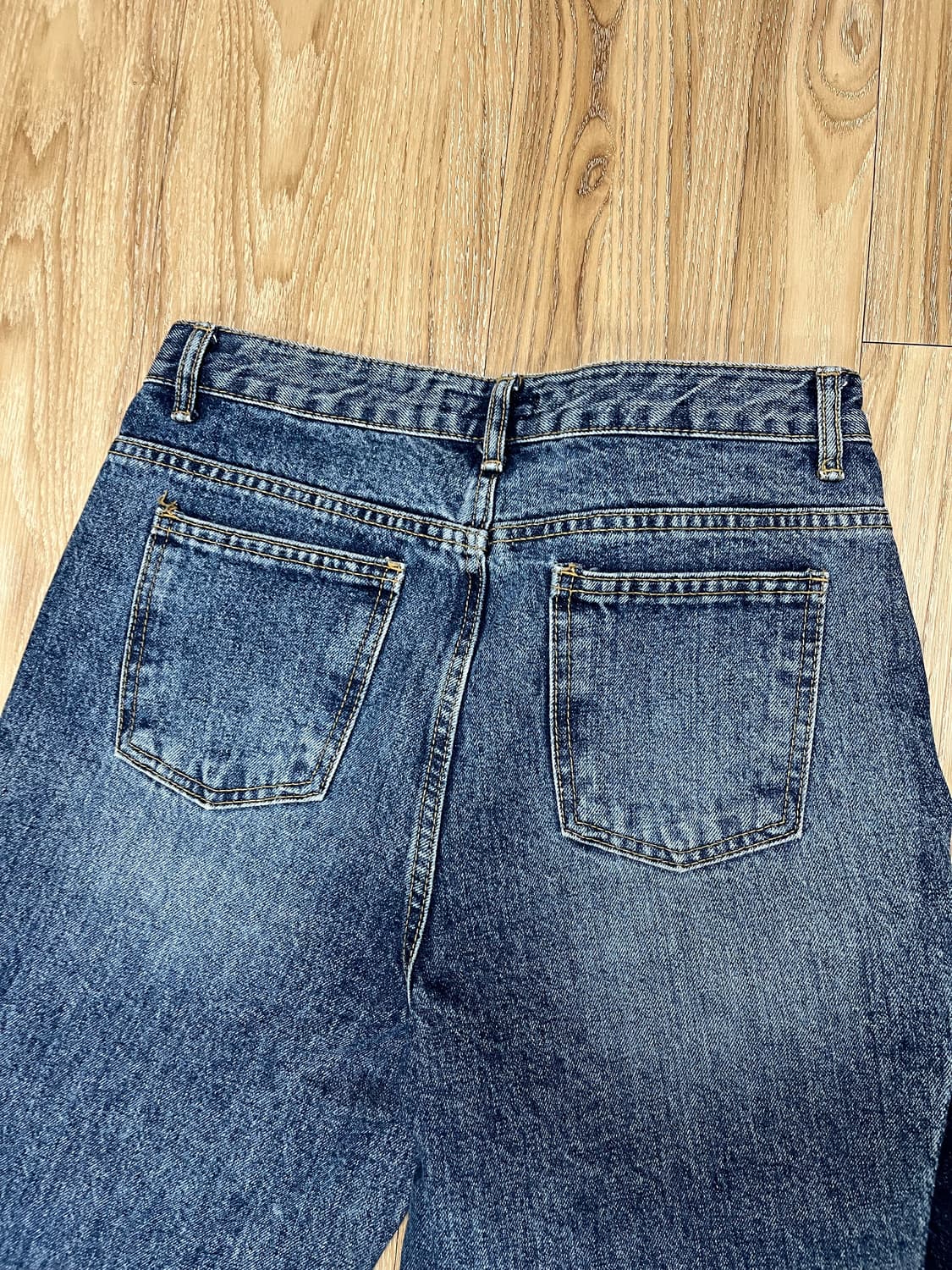 Joyce 투톤 와이드 컷오프 청바지 29 상품이미지4