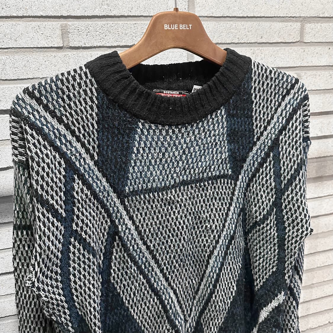 JPN VINTAGE 올오버 V쉐입 패턴 니트 컬러블럭 디테일 상품이미지4