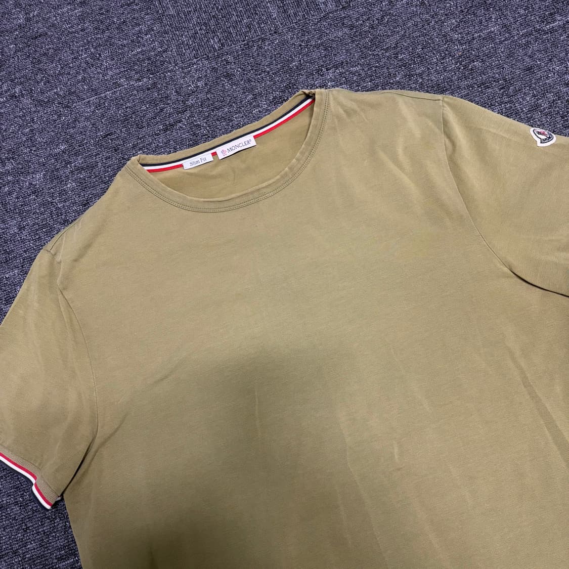 몽클레어 마글리아 슬림핏 티셔츠 상품이미지2