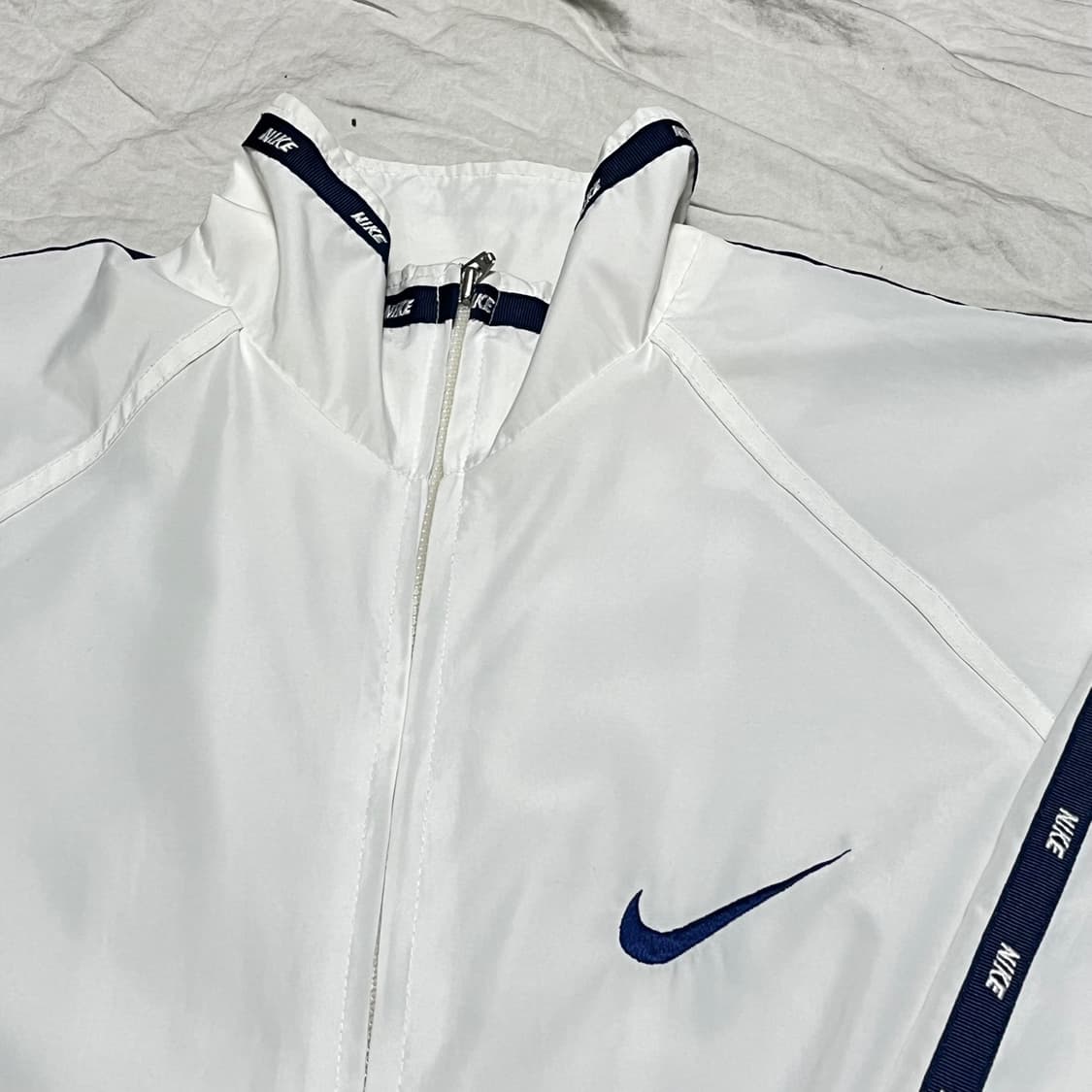 XL 나이키 바람막이 화이트 상품이미지1
