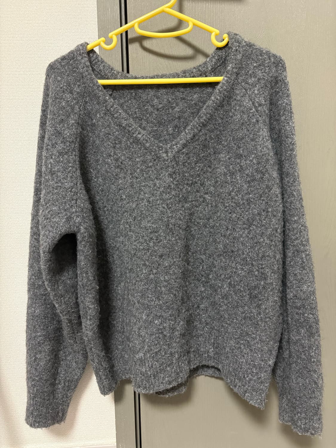 브이넥 풀오버 니트 상품이미지4