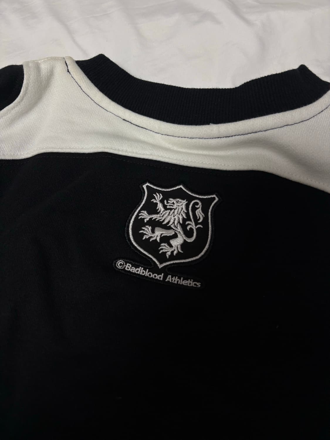 배드블러드 맨투맨 상품이미지5