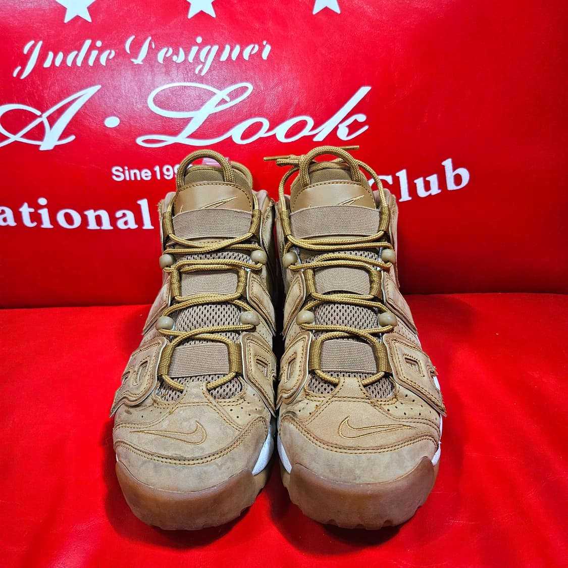 나이키(Nike) 에어모어 업템포96 프리미어 스니커즈 265 상품이미지5