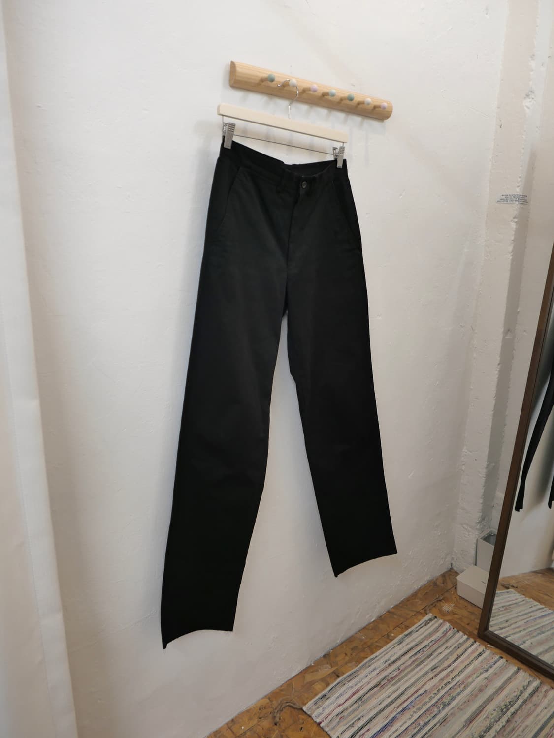 이세이 미야케 화이트 라벨 치노 팬츠 상품이미지1