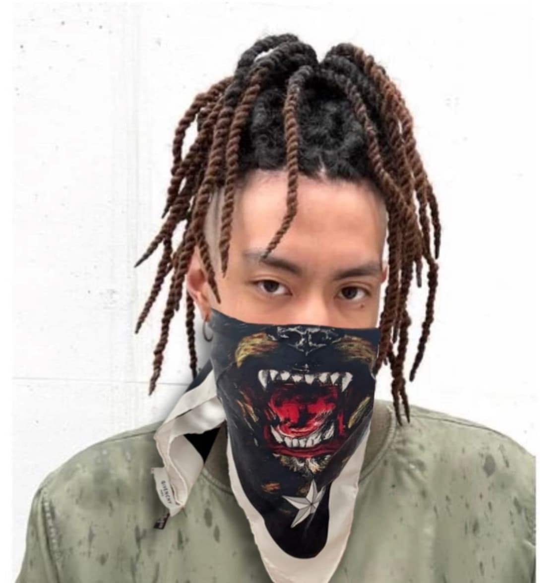 정품 지방시 파리 로트와일러 프린트 실크 스카프 상품이미지1