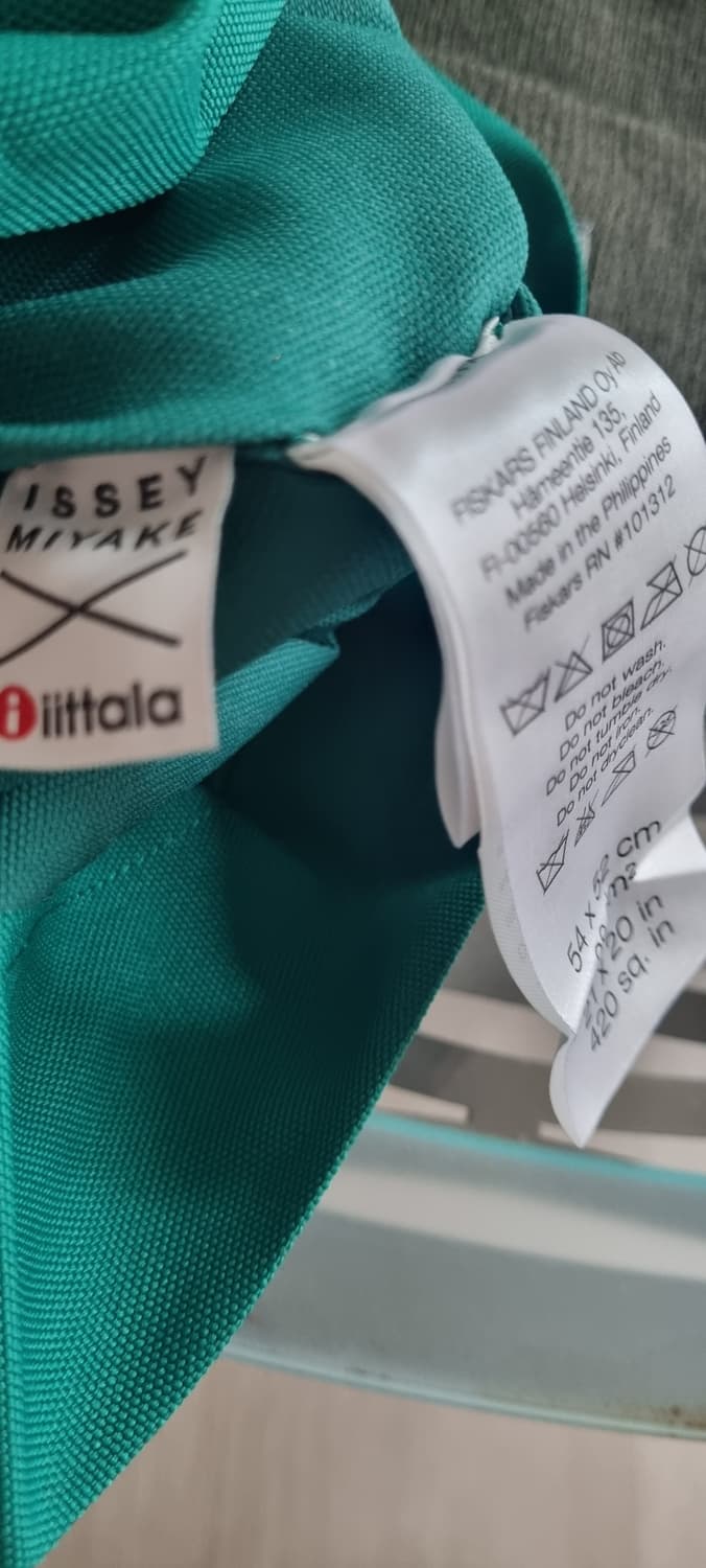 ISSEY MIYAKE × iittala 콜라보 프리미엄 플리츠숄더백 상품이미지3
