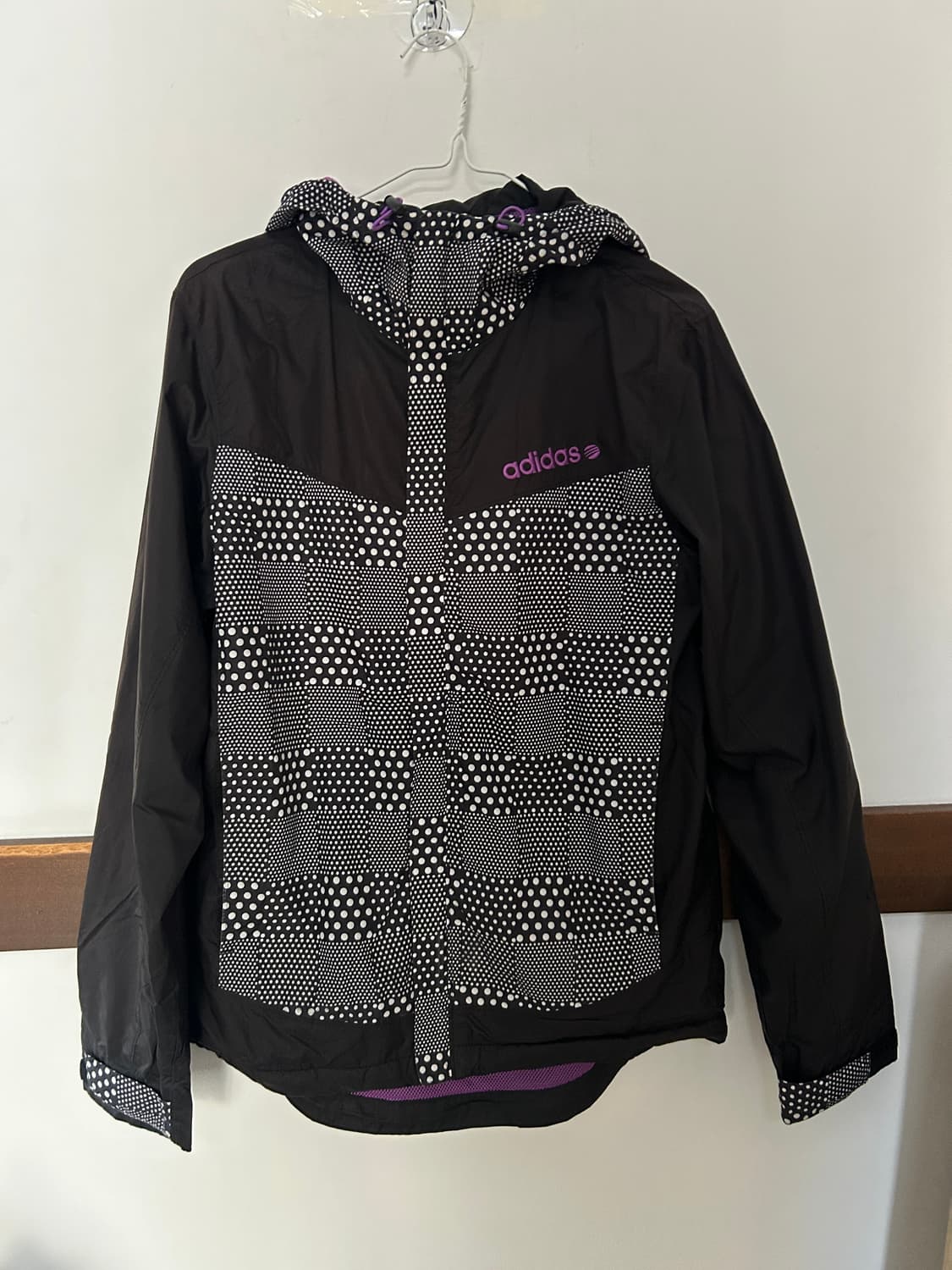 아디다스 땡땡이 바람막이 상품이미지1