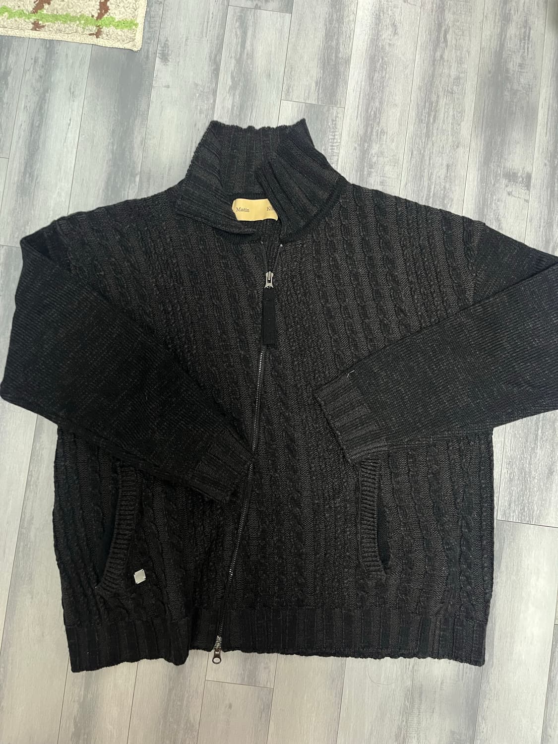 마뗑킴 사선 케이블니트가디건 정가178000 상품이미지4