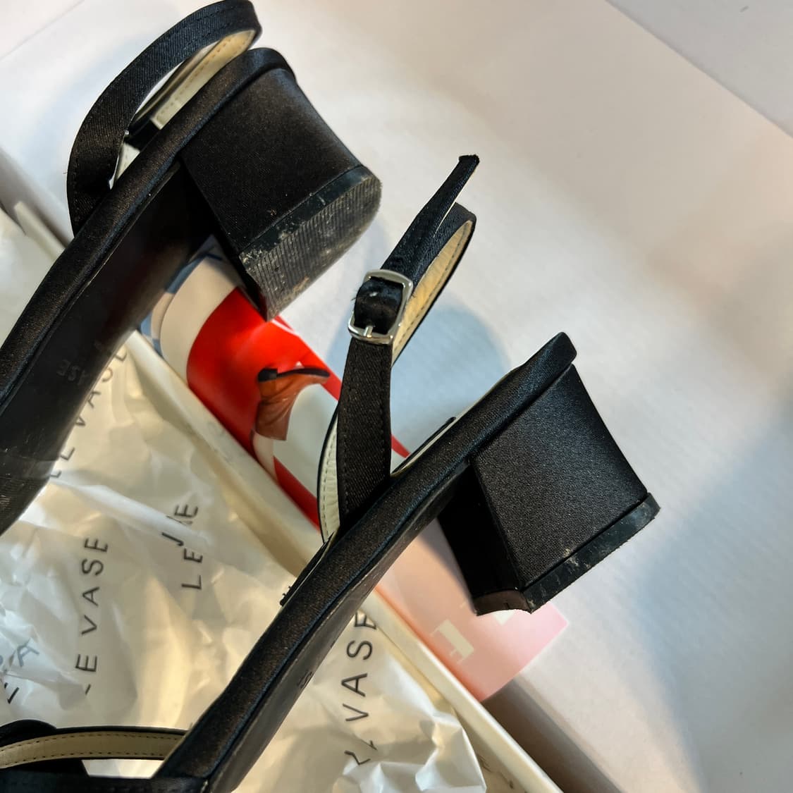 르바즈 LE VASE BARBIE SANDAL 샌들 블랙 235 사이즈  상품이미지5
