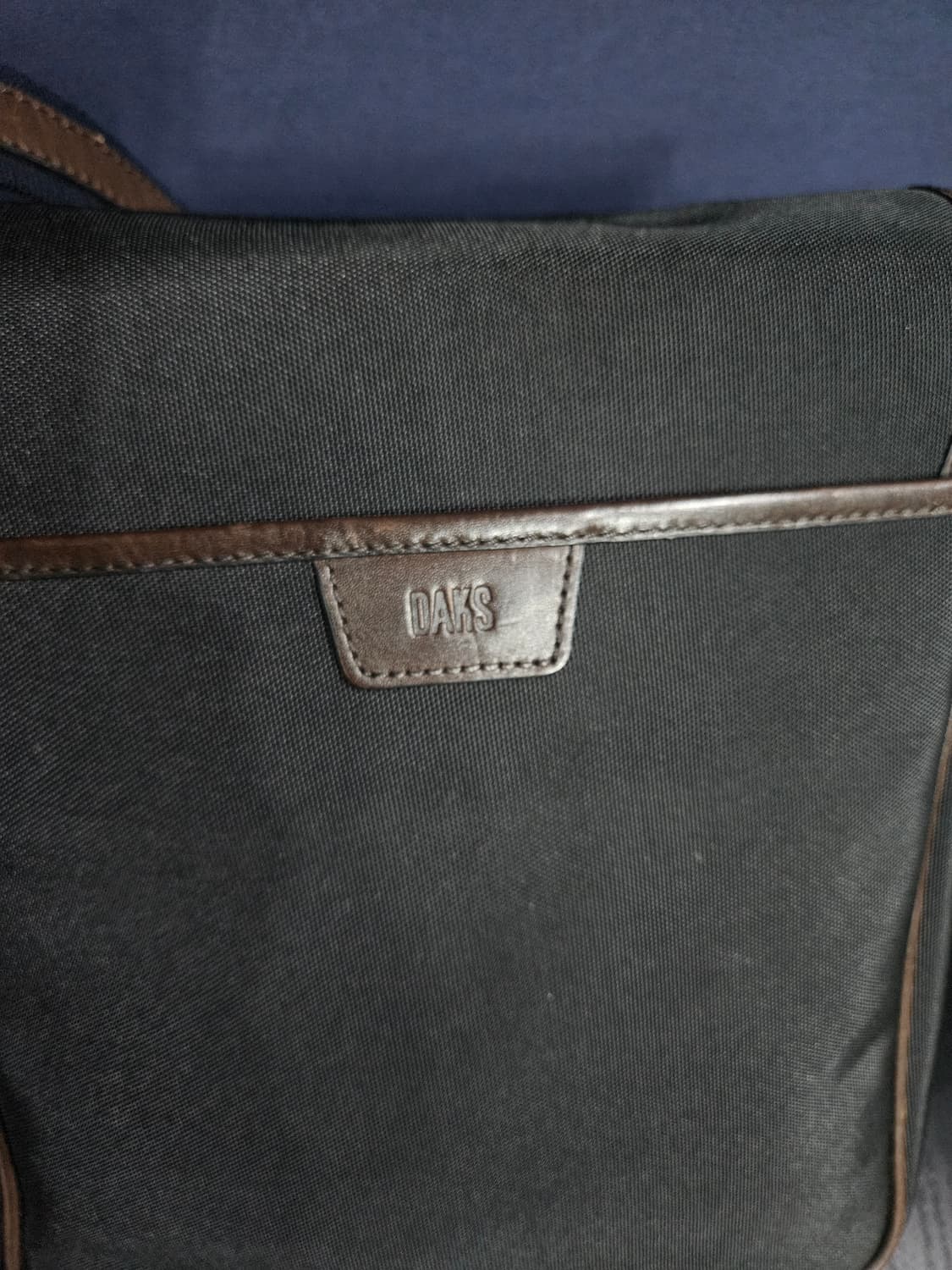 닥스 블랙컬러 남성 크로스백  상품이미지7