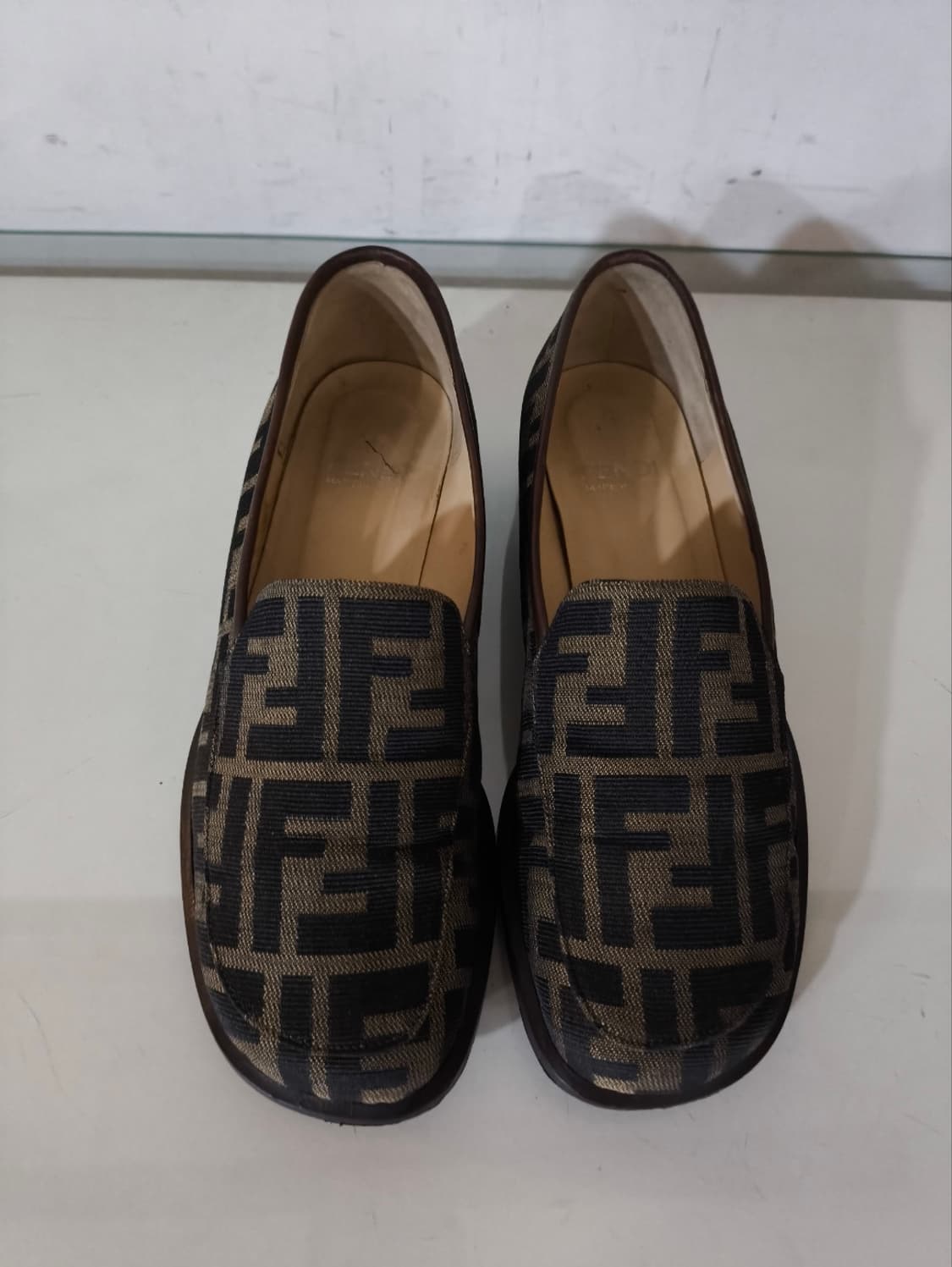 36.5 235mm 펜디 로퍼 구두 상품이미지4