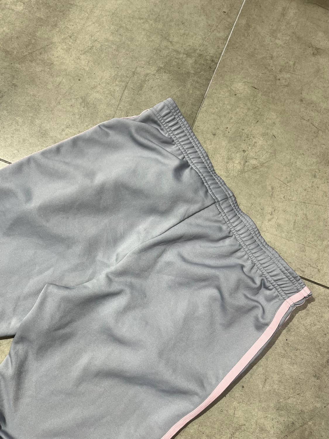 아디다스 딸기우유 사이드라인 트랙팬츠 상품이미지10