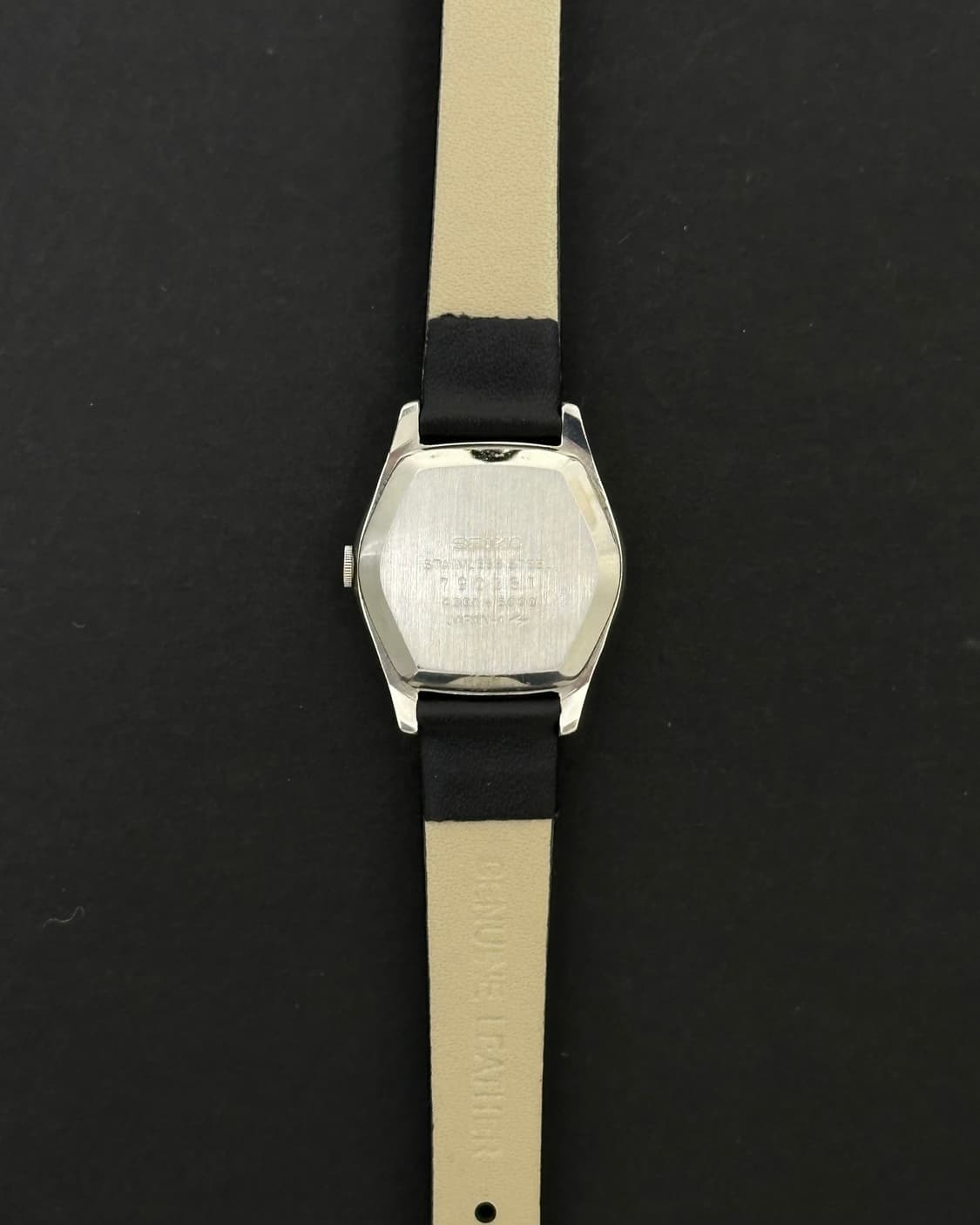 세이코 토노형 케이스 쿼츠 시계 상품이미지7