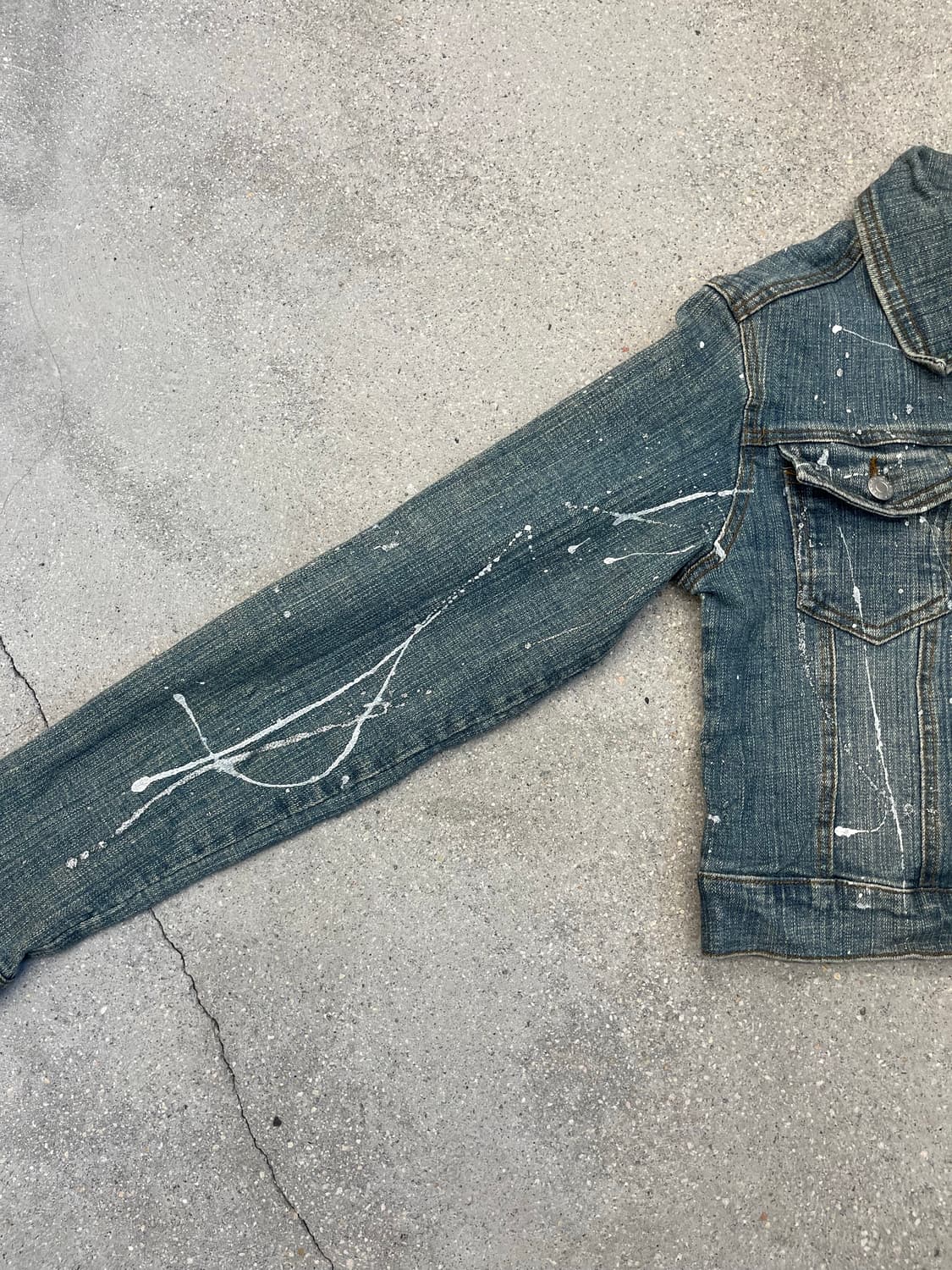 S.P.R 페인팅 데님 자켓 상품이미지3