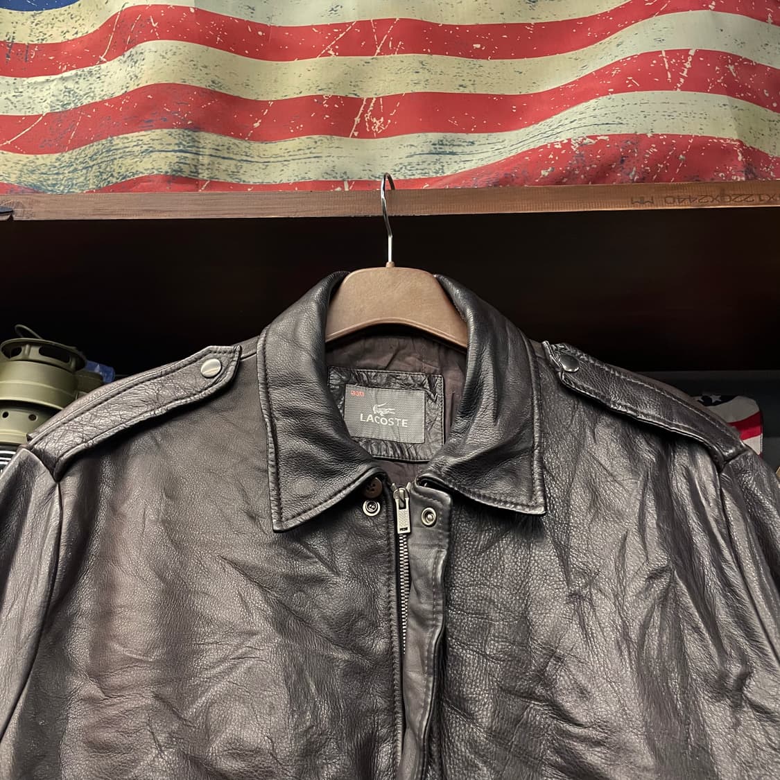 라코스테 A-2 플라이트 송아지 가죽 자켓 상품이미지3