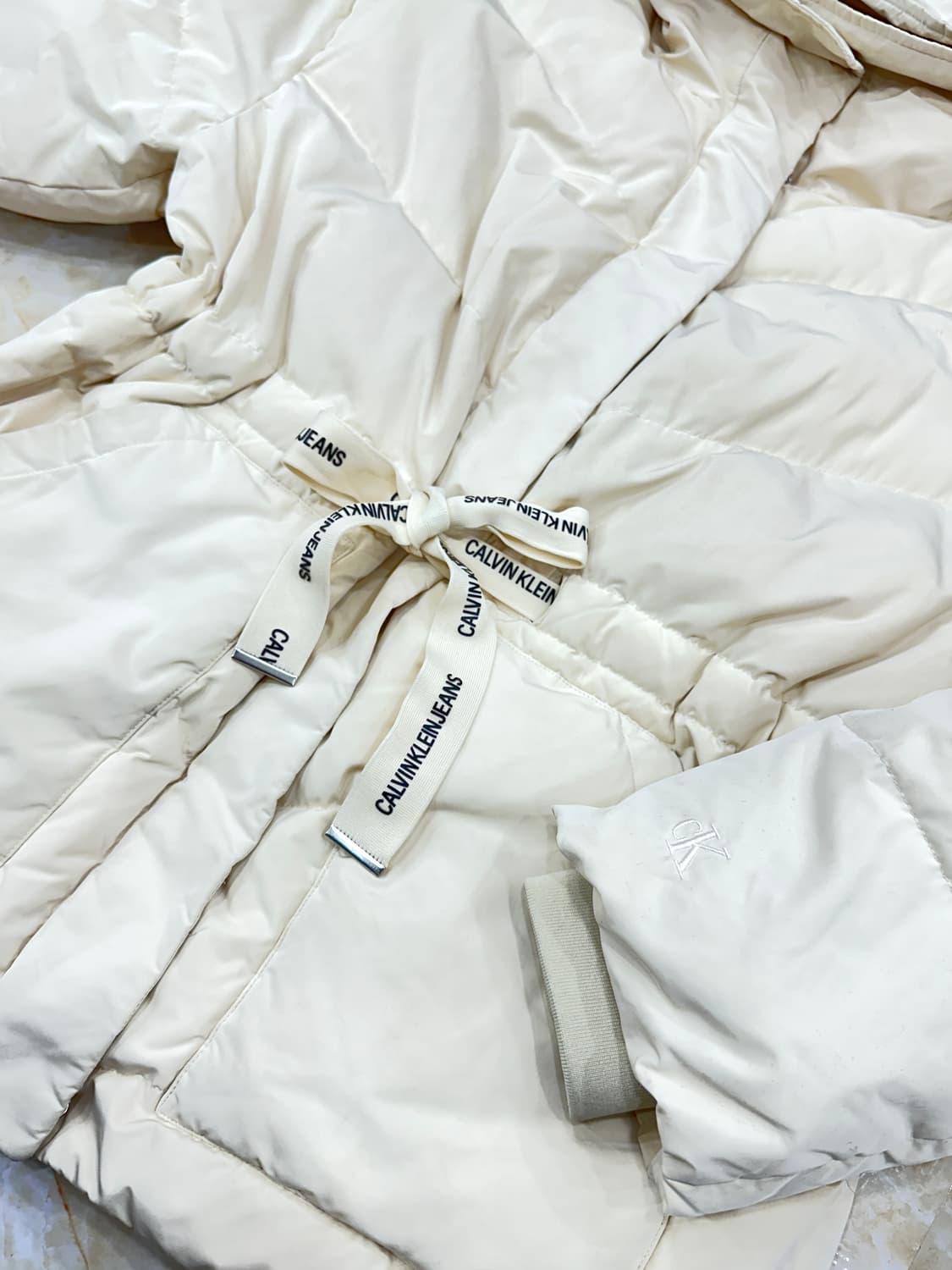 캘빈클라인 진 다운 패딩 상품이미지3