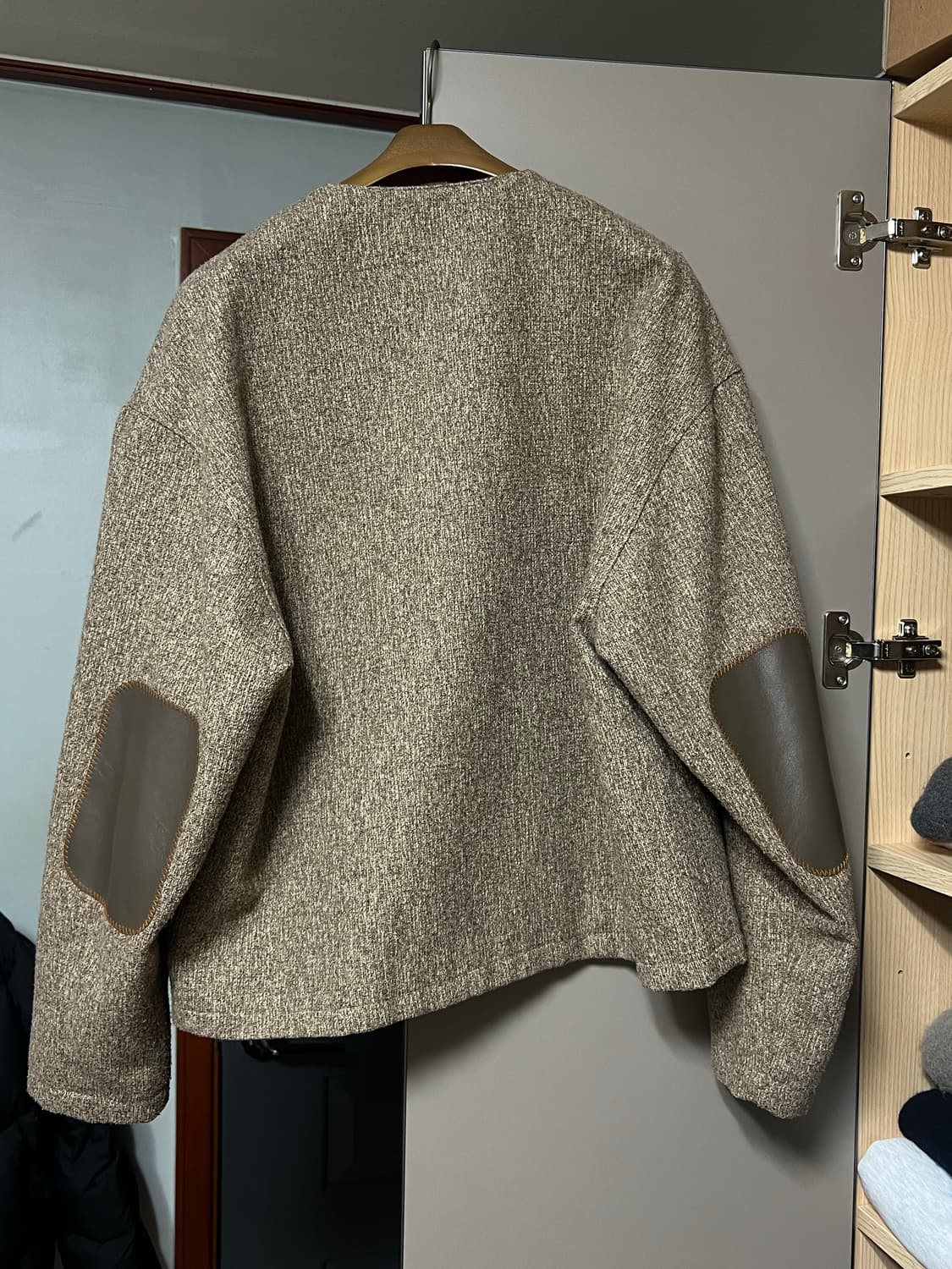 밈더워드로브 고야 텍스쳐드 패치 가디건 브라운 2size 상품이미지2