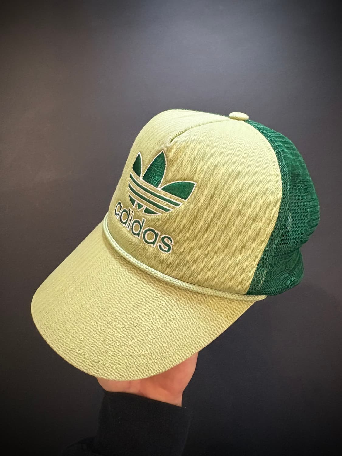 아디다스 와투케 빅트레포일로고 메쉬 트러커캡 상품이미지1