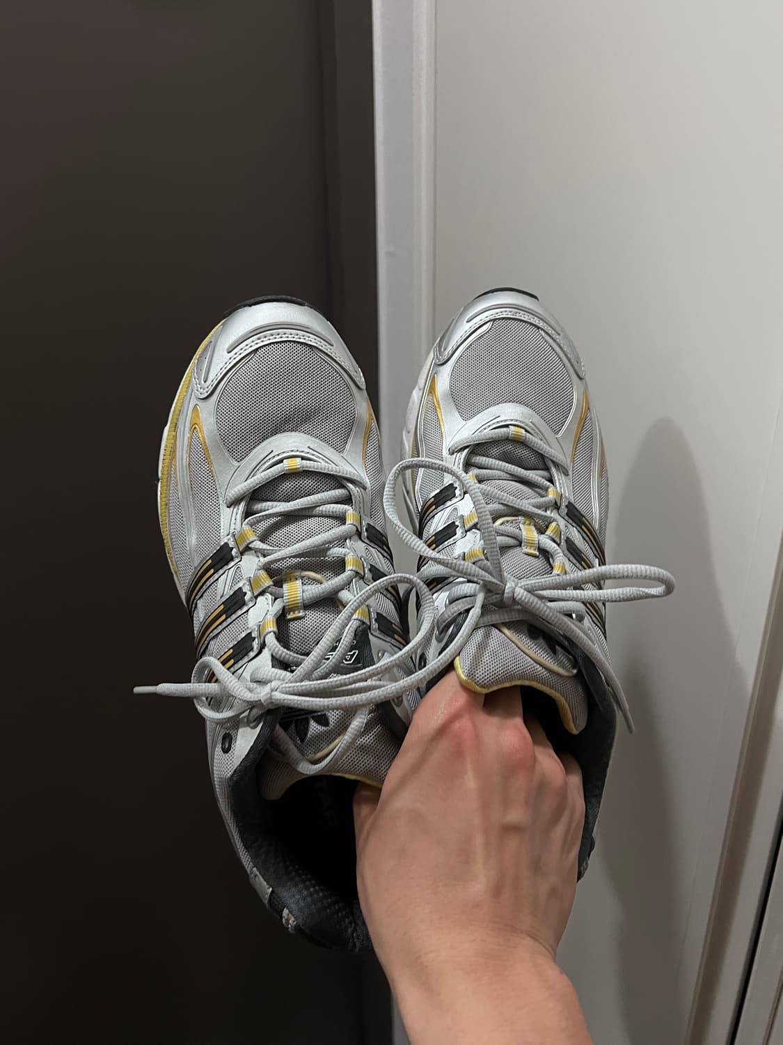 [295] 아디다스 스니커즈 상품이미지1