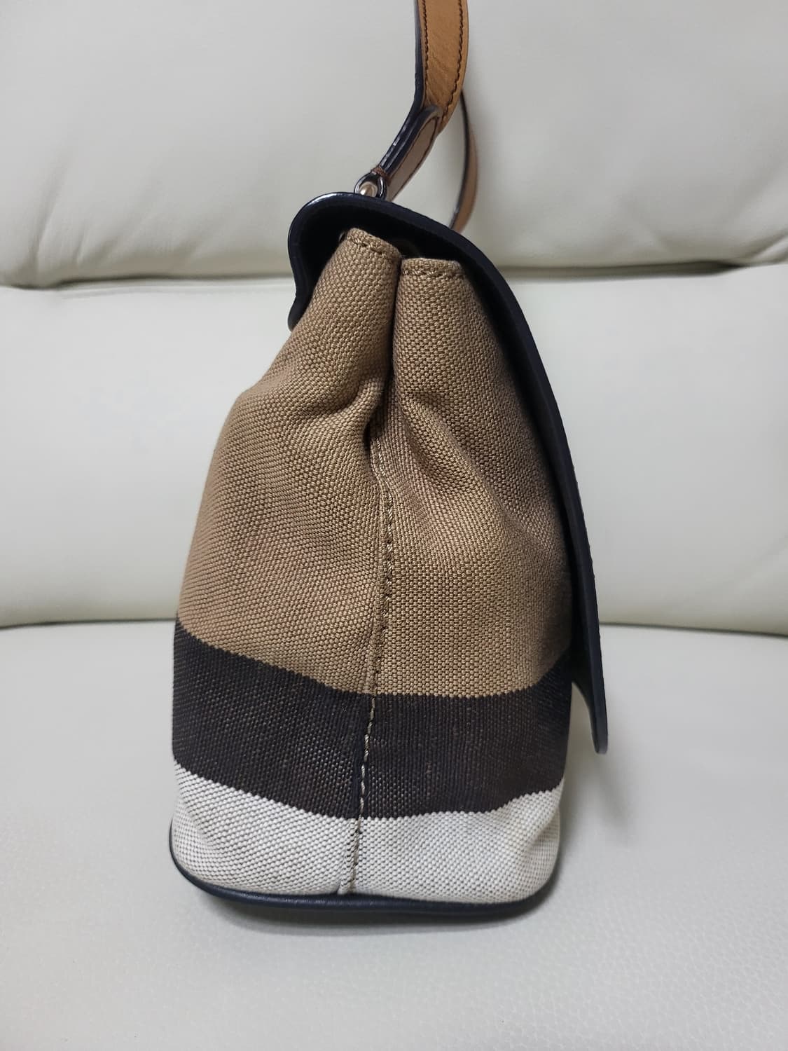 버버리 크로스백  상품이미지3