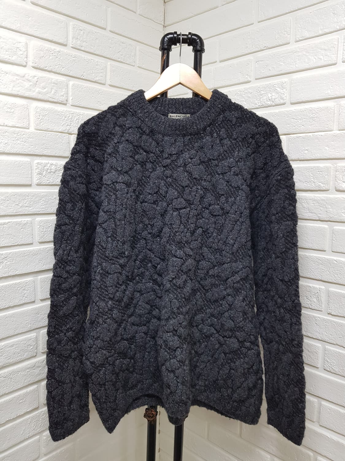 [L/정품] 발렌시아가 누에고치 오버핏 스웨터 상품이미지2