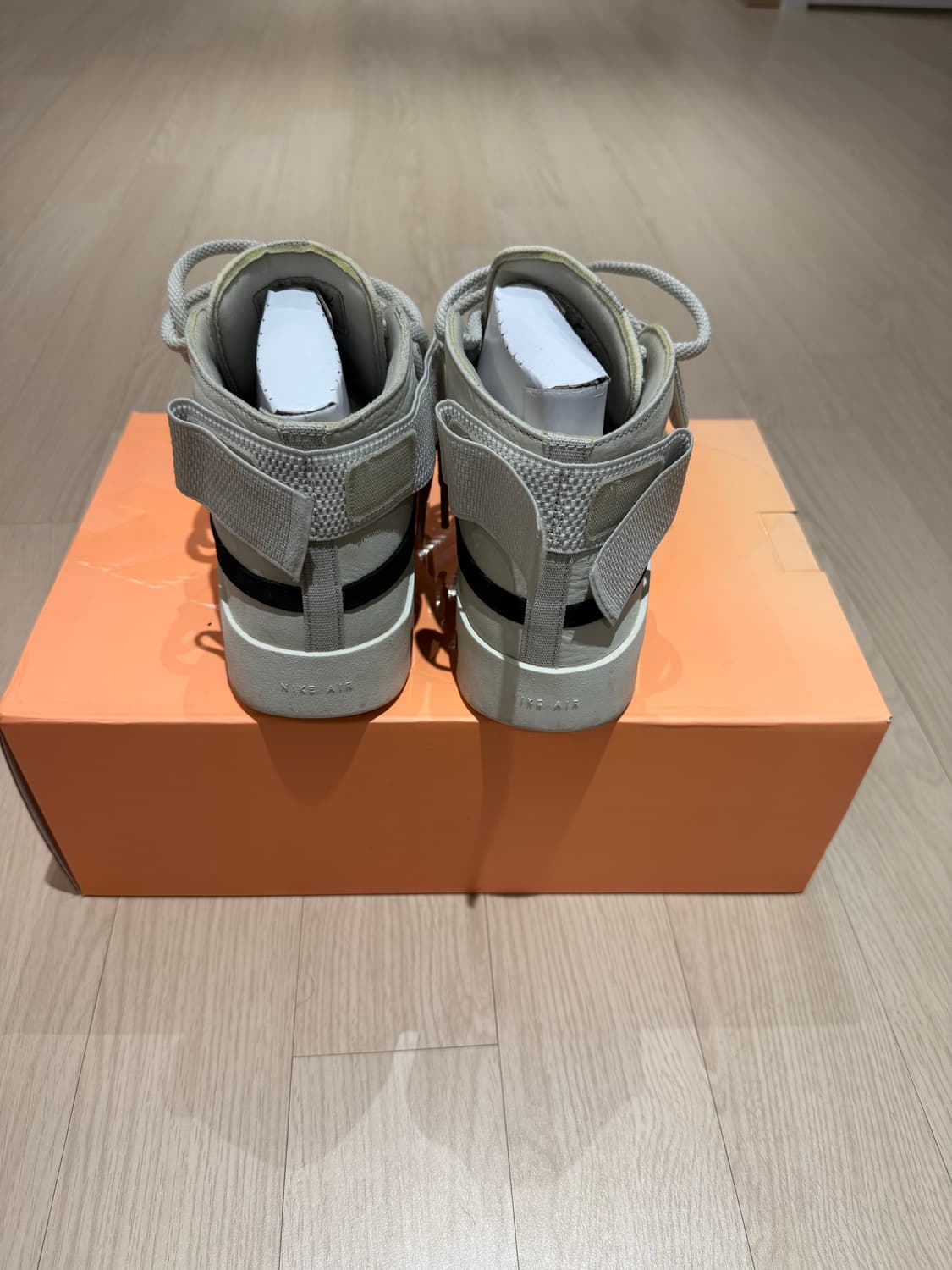 나이키 피어오브갓 라이트본 270 상품이미지3